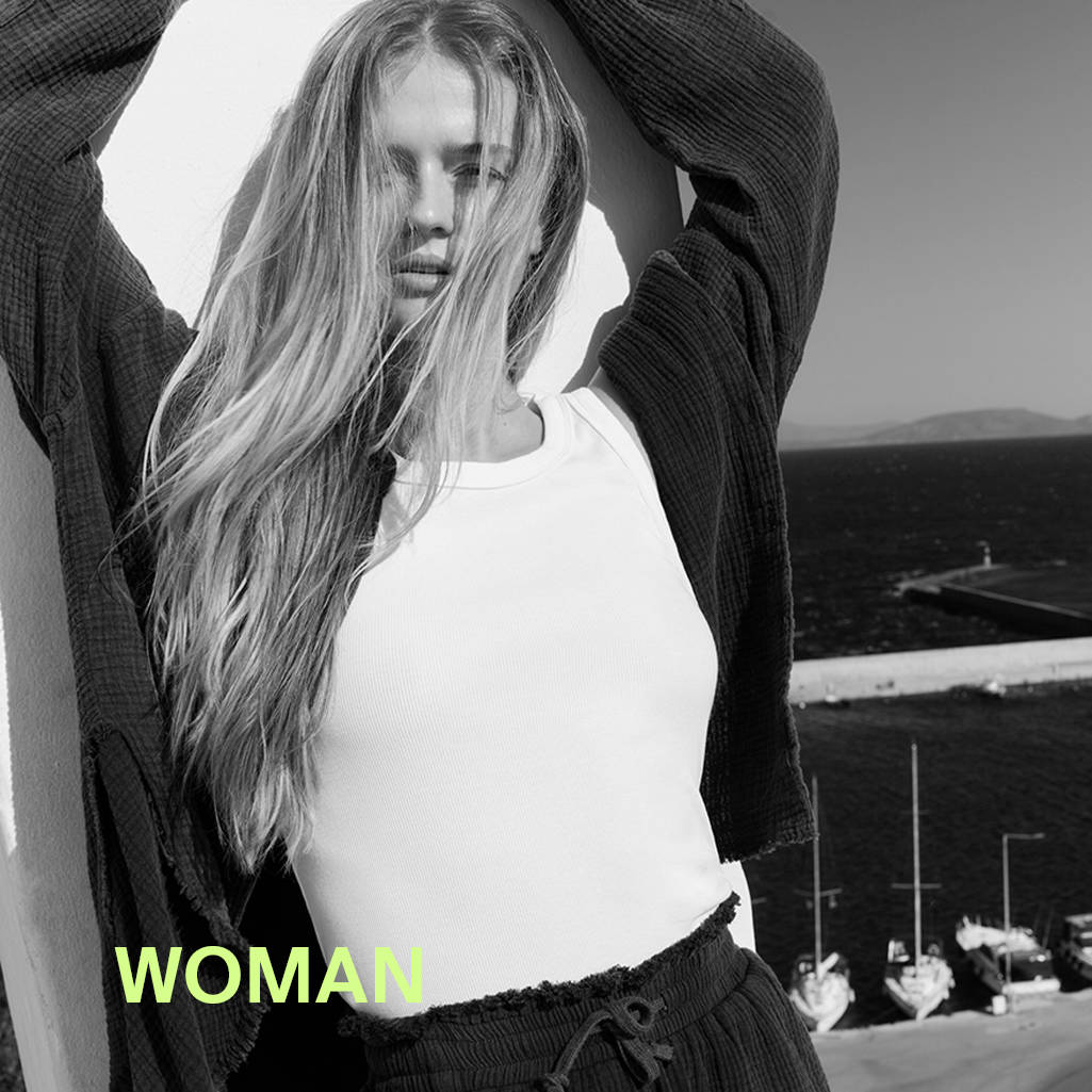 WOMAN