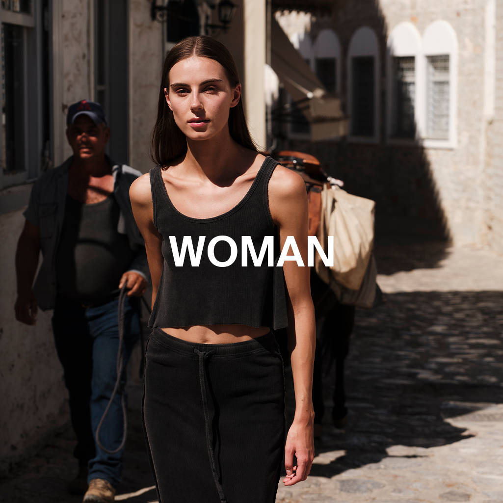 WOMAN