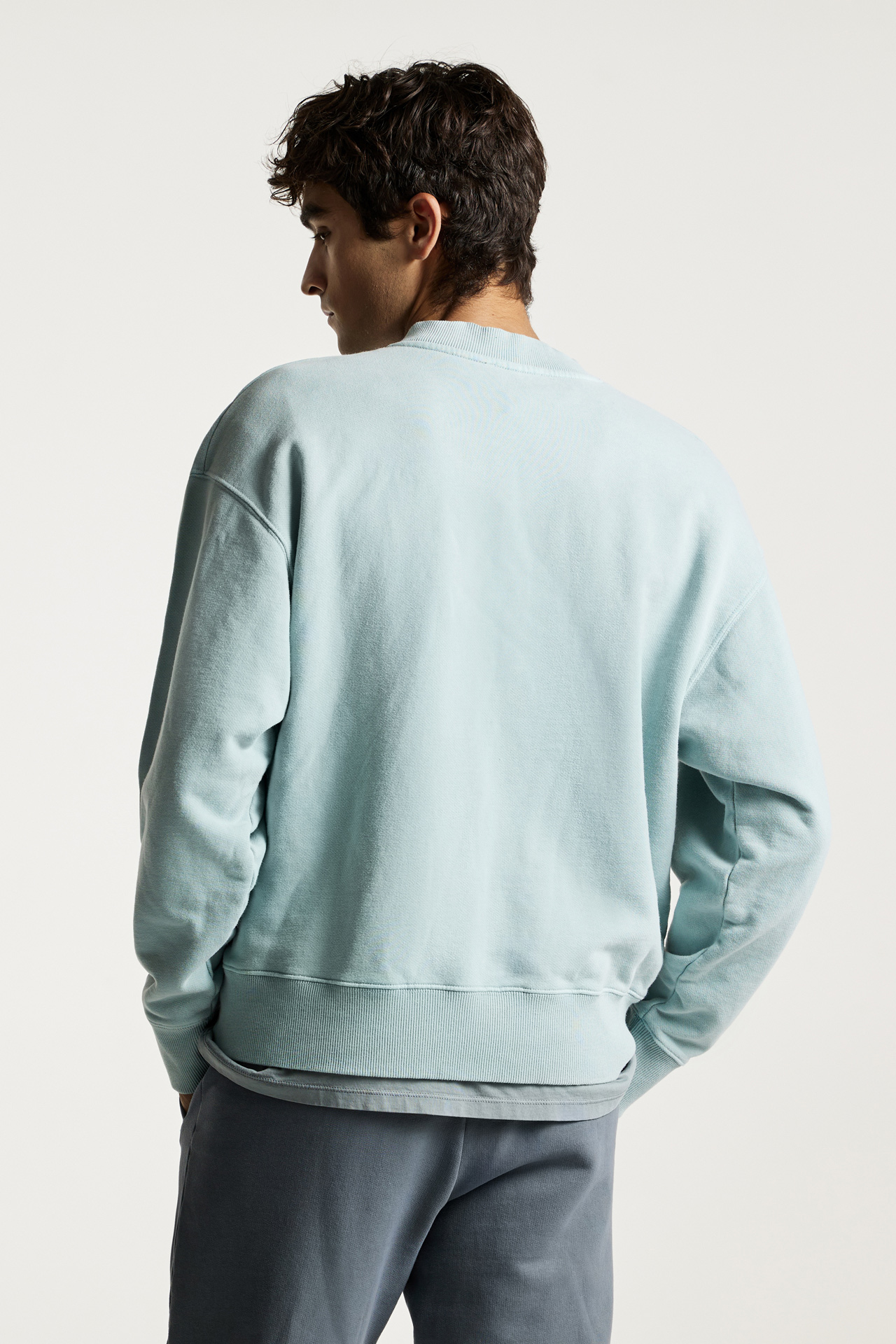 Classic Relaxed Fit Crewneck