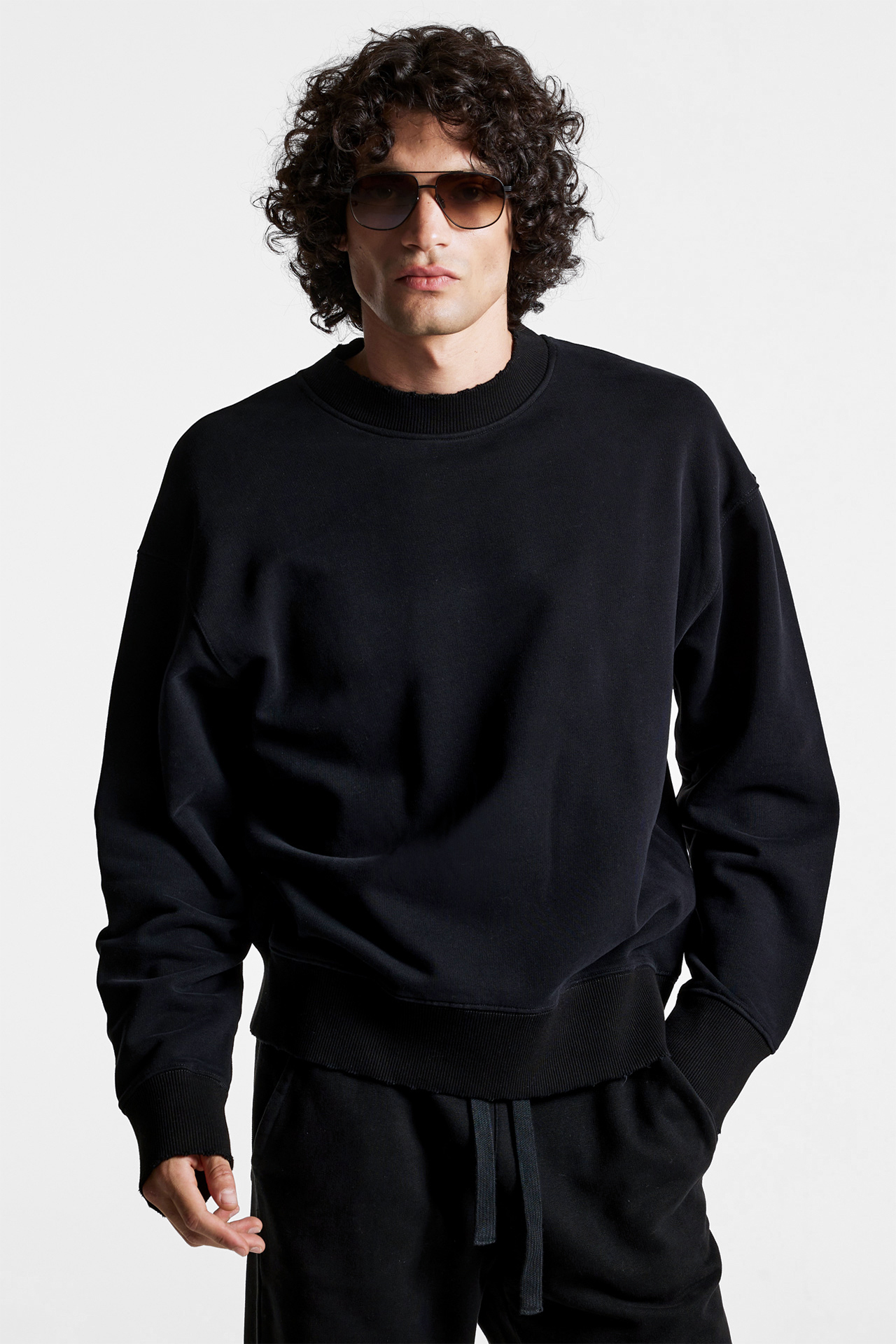 Classic Relaxed Fit Crewneck