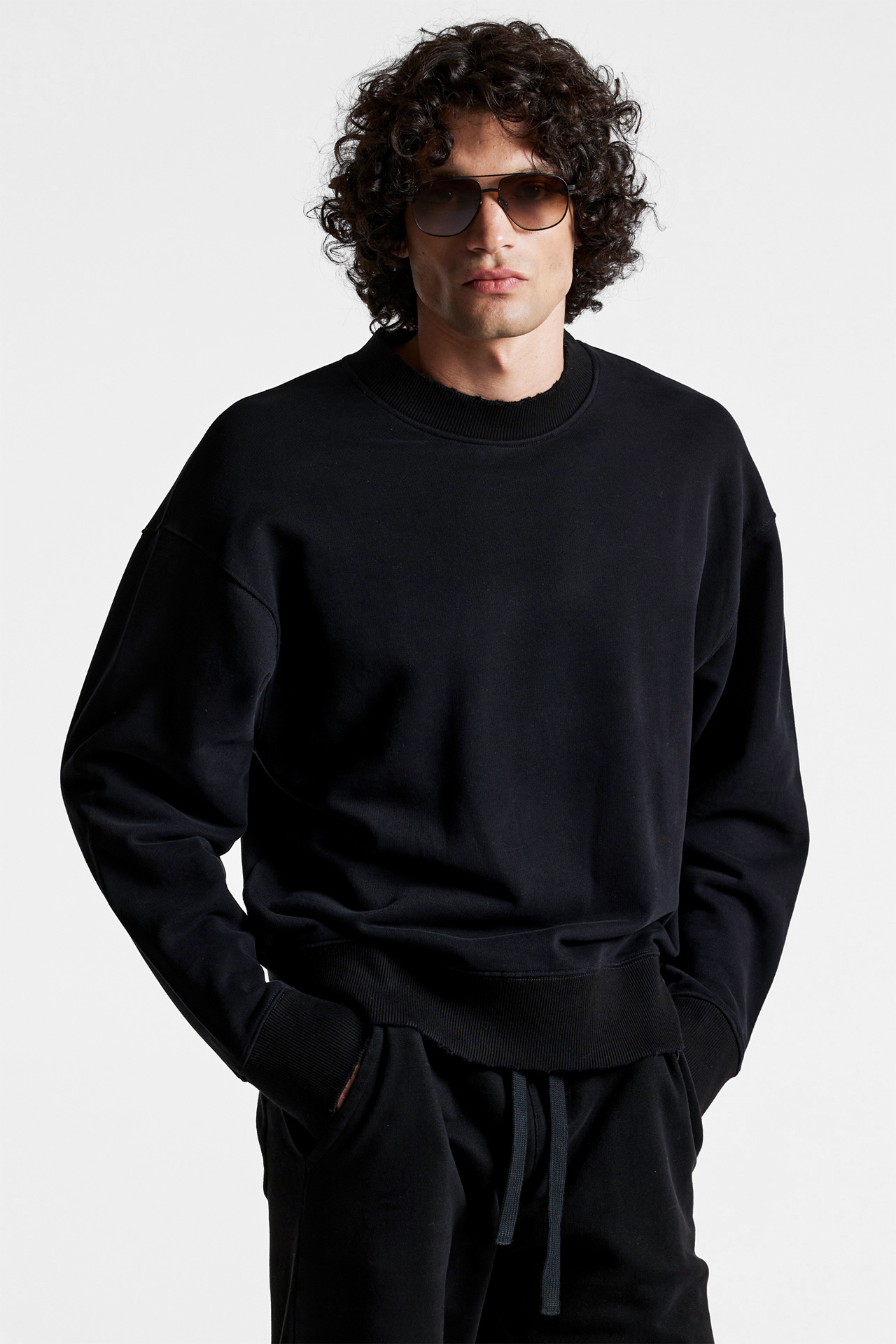 Classic Relaxed Fit Crewneck