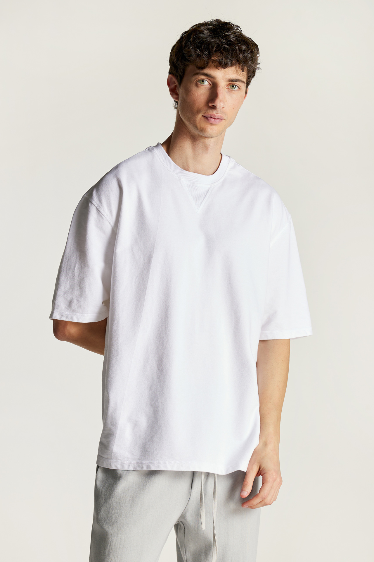 Classic Side Slits Oversized Tee