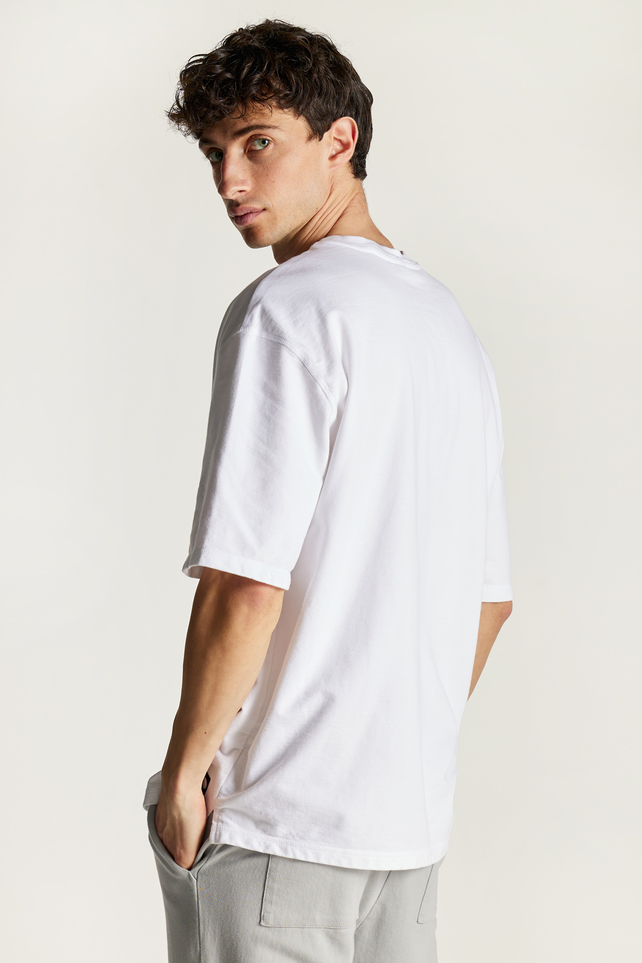 Classic Side Slits Oversized Tee