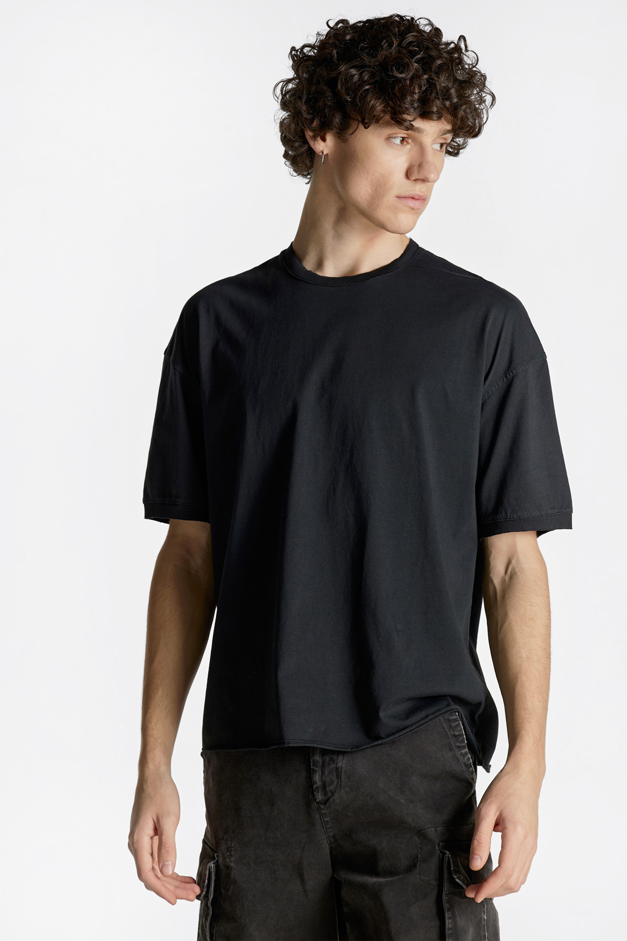Classic Raw Cut Shortsleeve