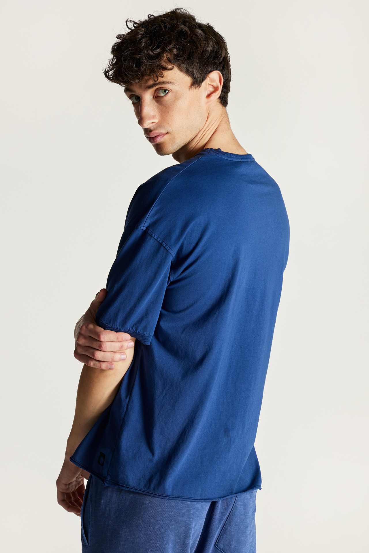 Classic Raw Cut Shortsleeve