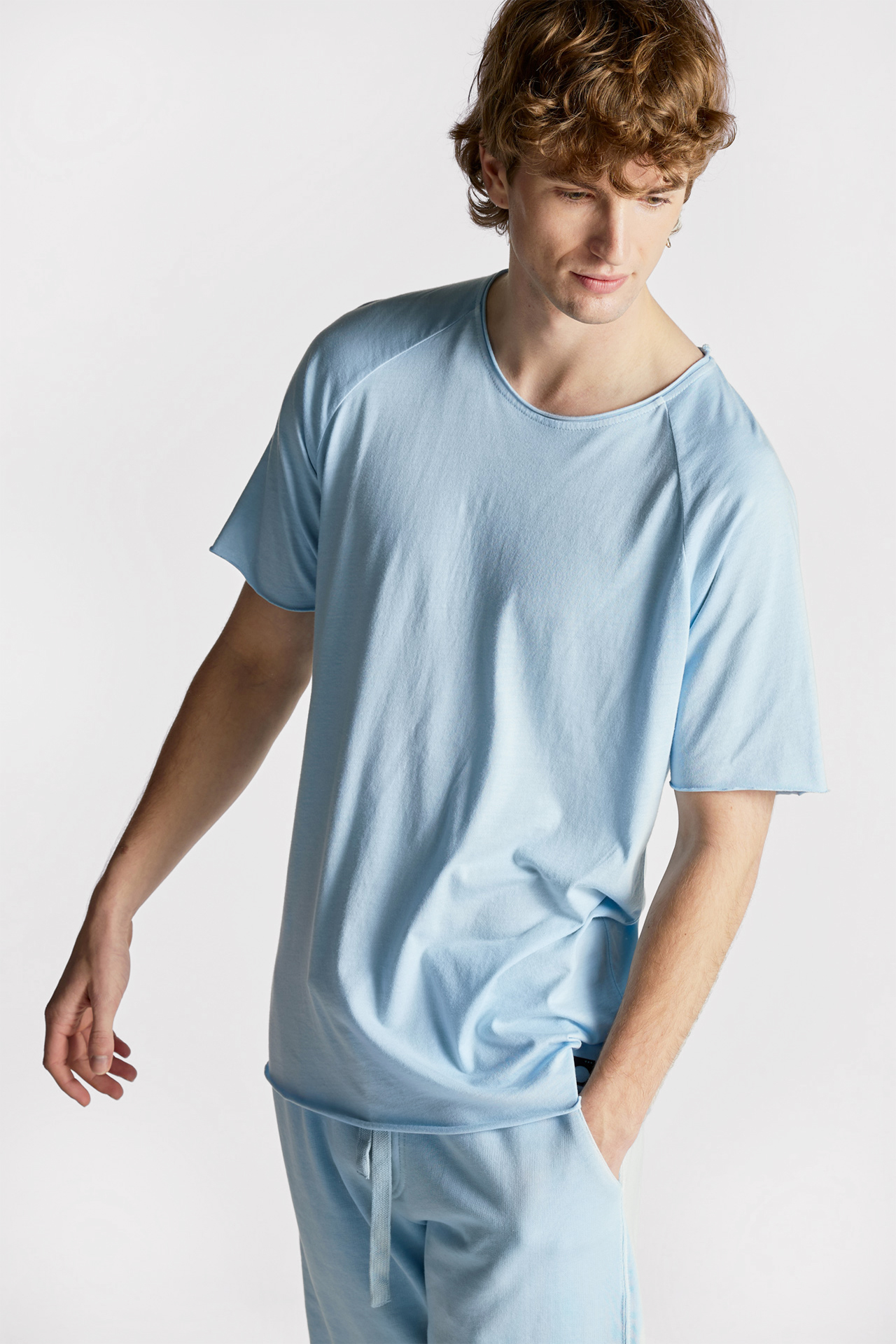 Classic Raw Cut Raglan Shortsleeve