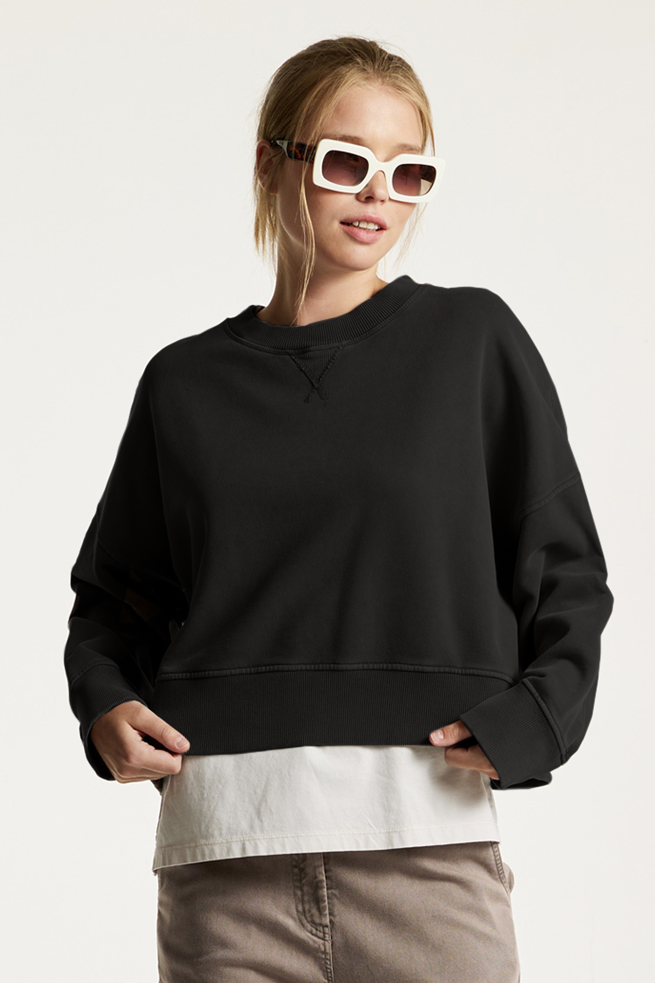 Classic Relaxed Fit Crop Crewneck