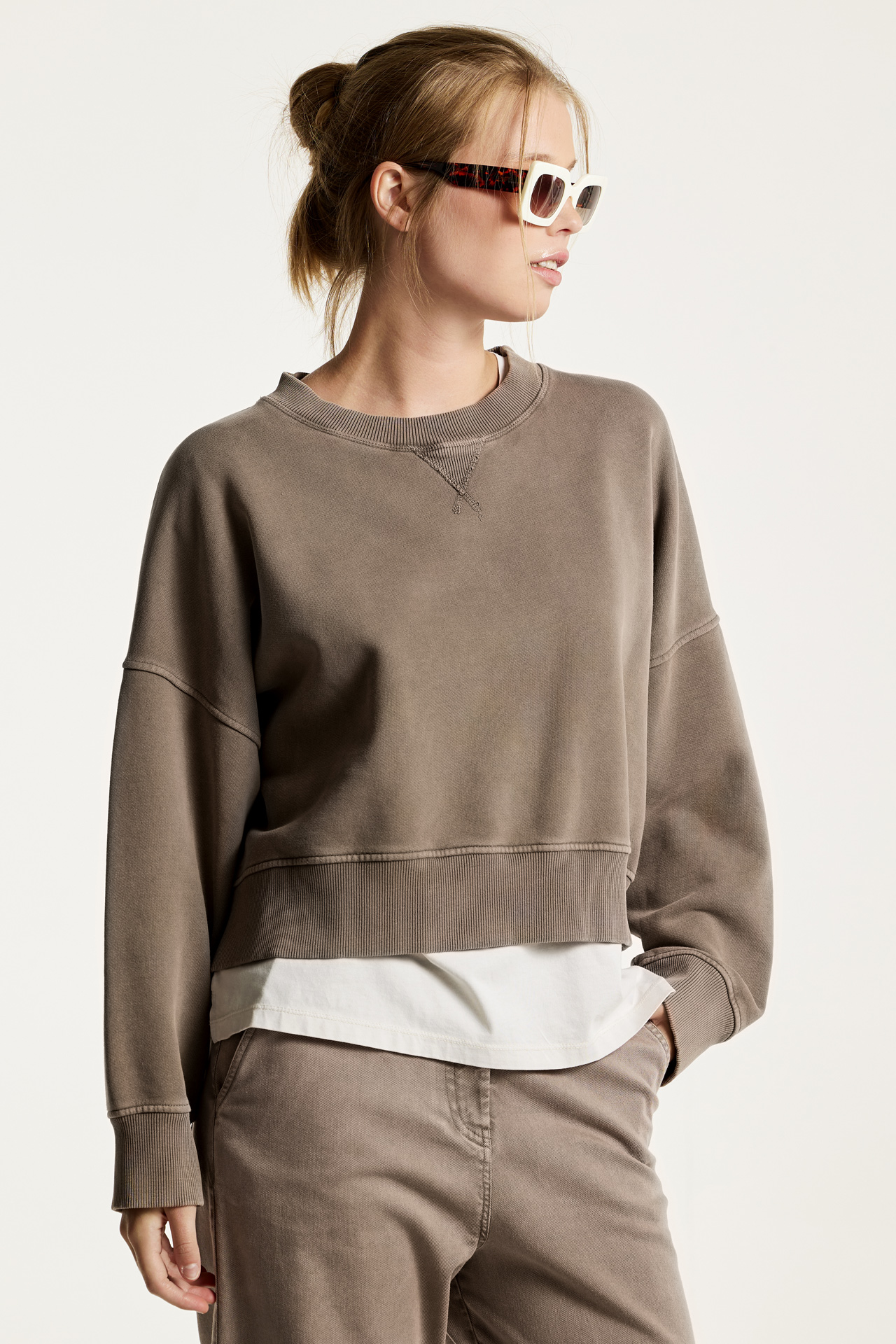 Classic Relaxed Fit Crop Crewneck