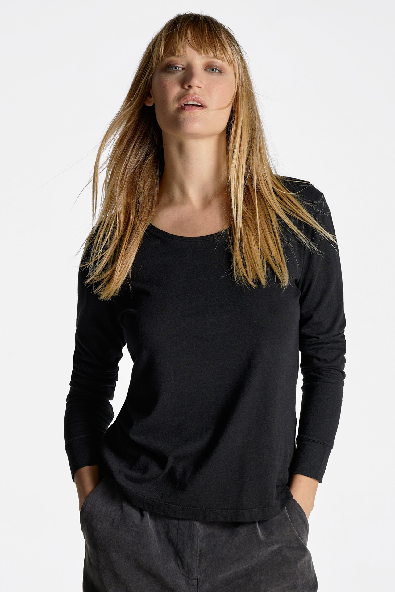 Classic U-Neck Longsleeve