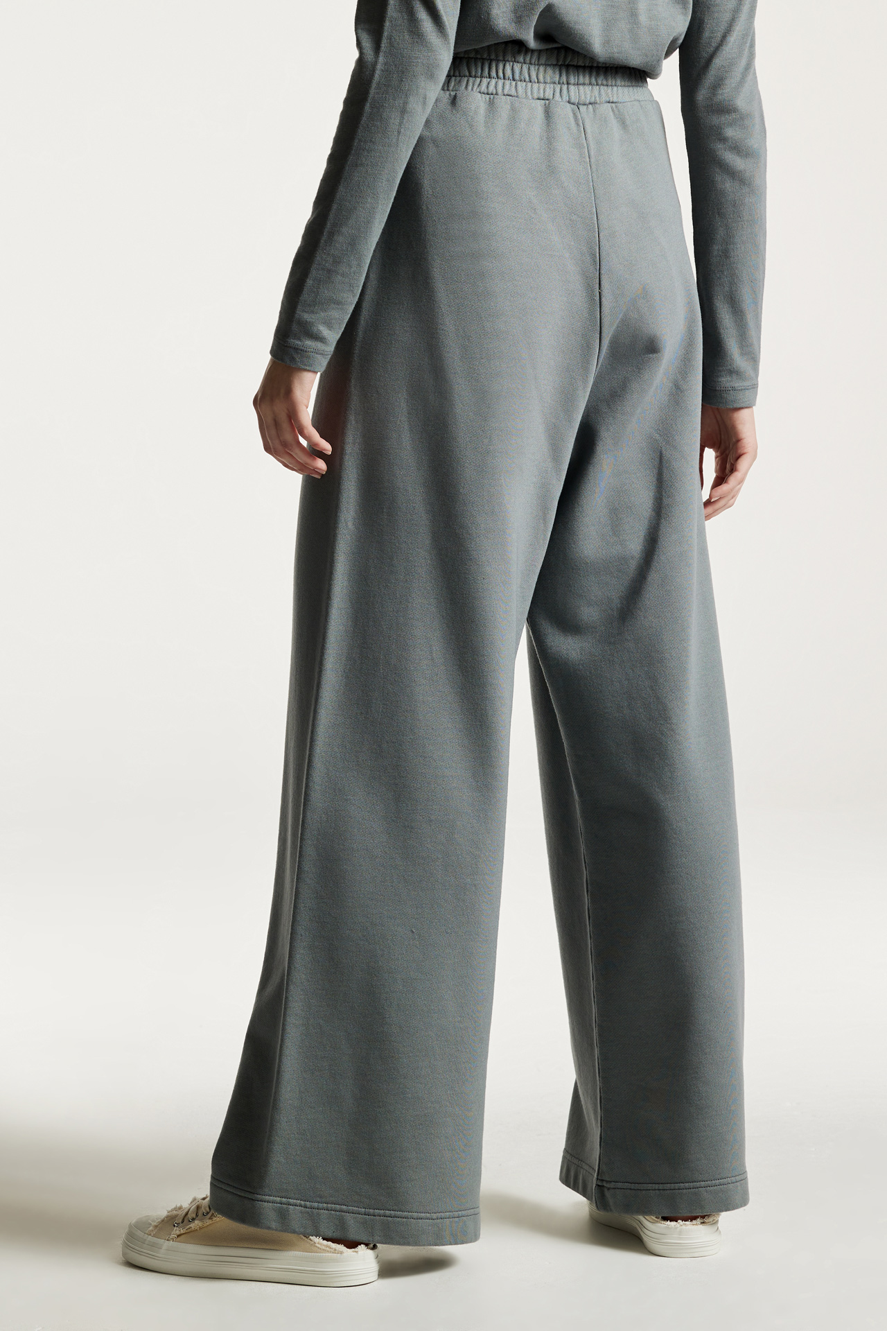 Classic Wide Leg Sweatpants