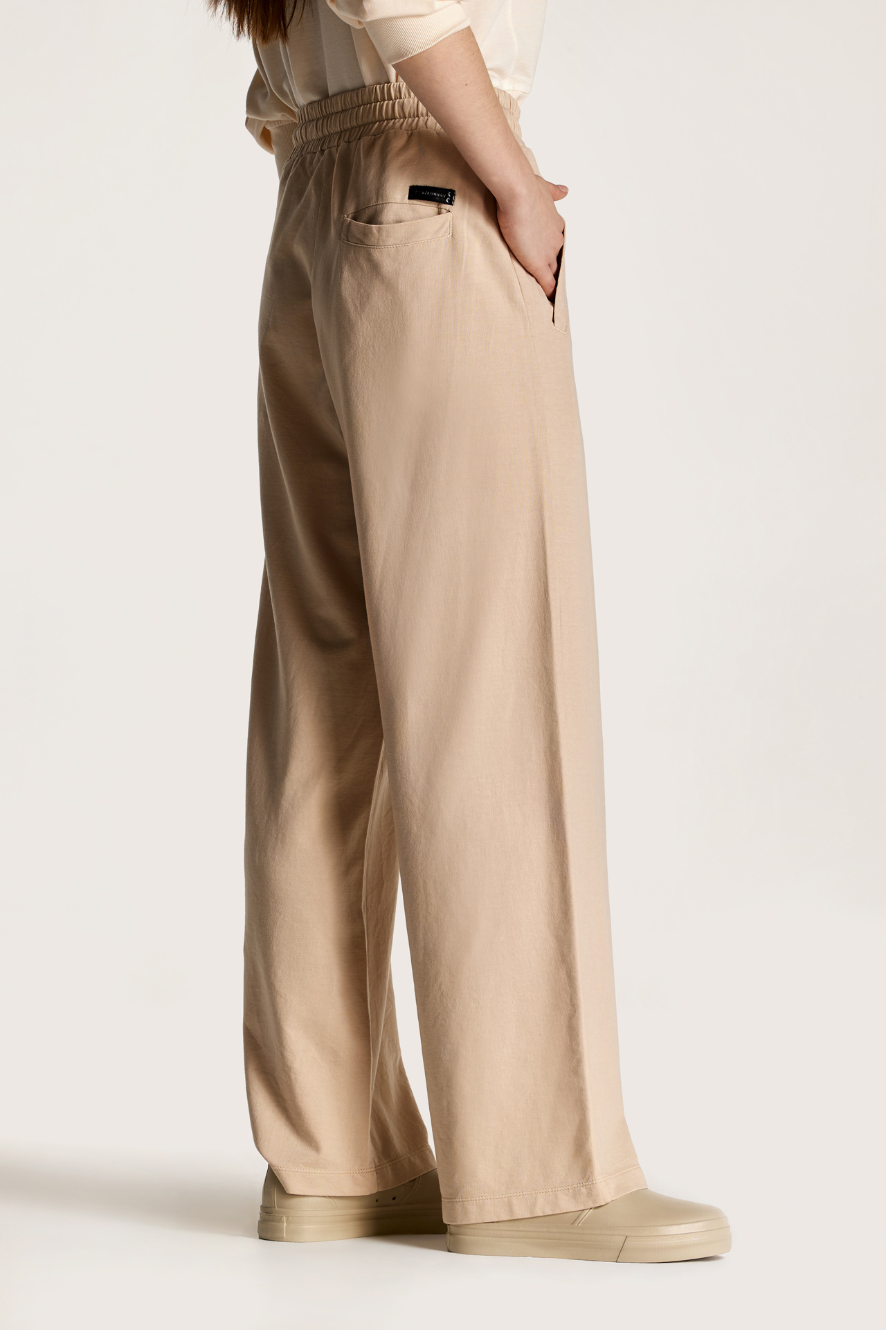 Classic Straight-Leg Sweatpants