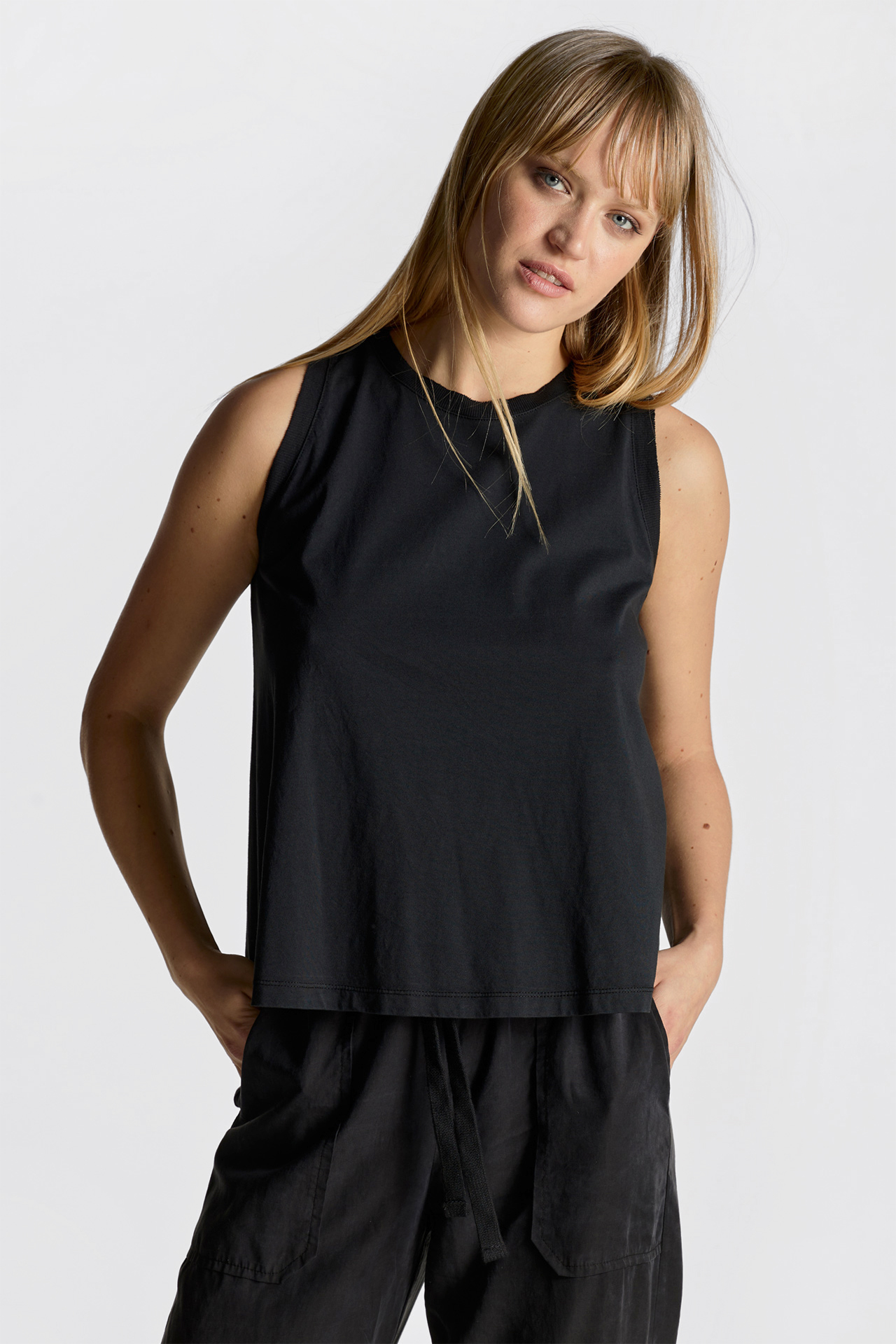 Classic Raw Edge Detail Sleeveless