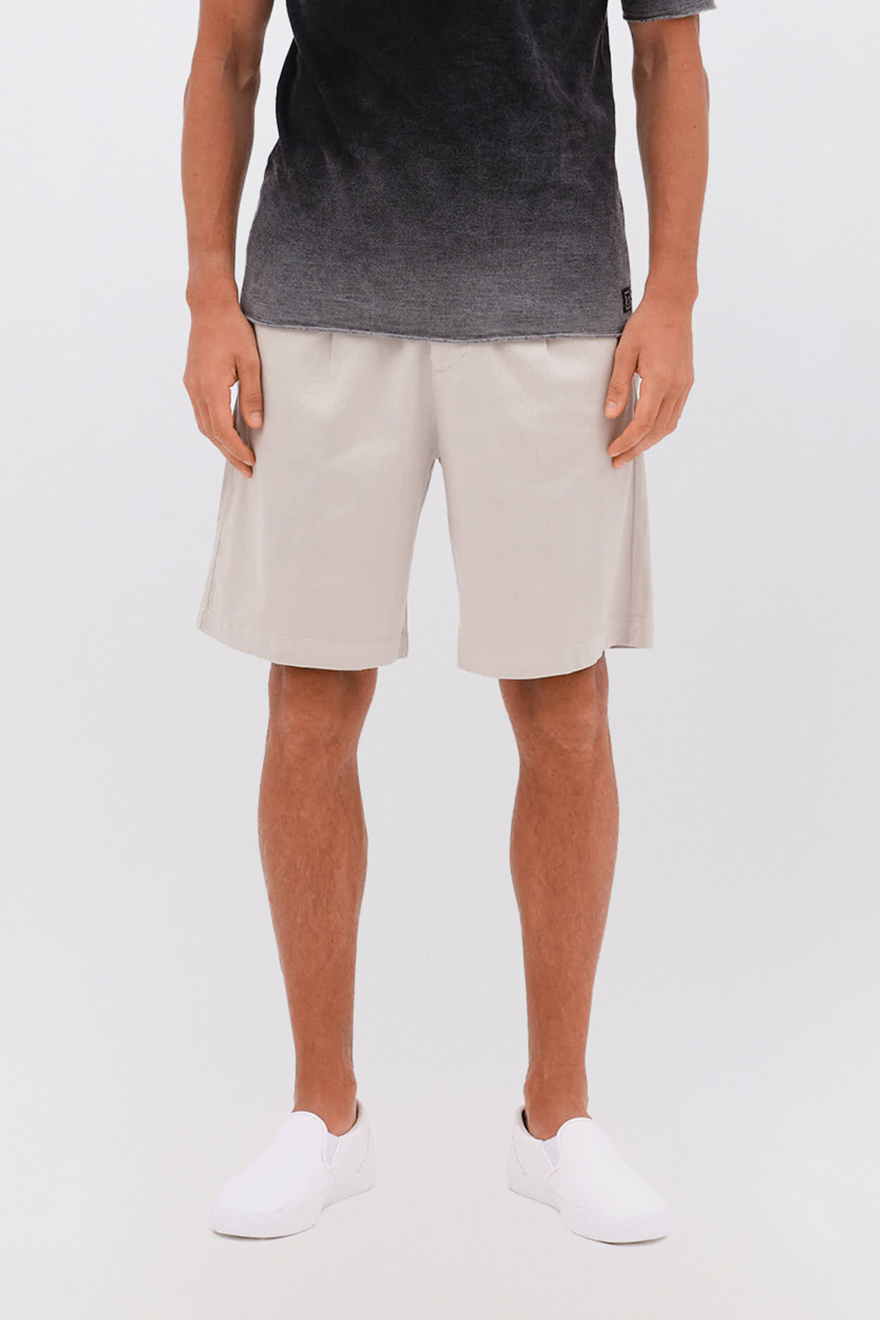 PLEATED BERMUDA