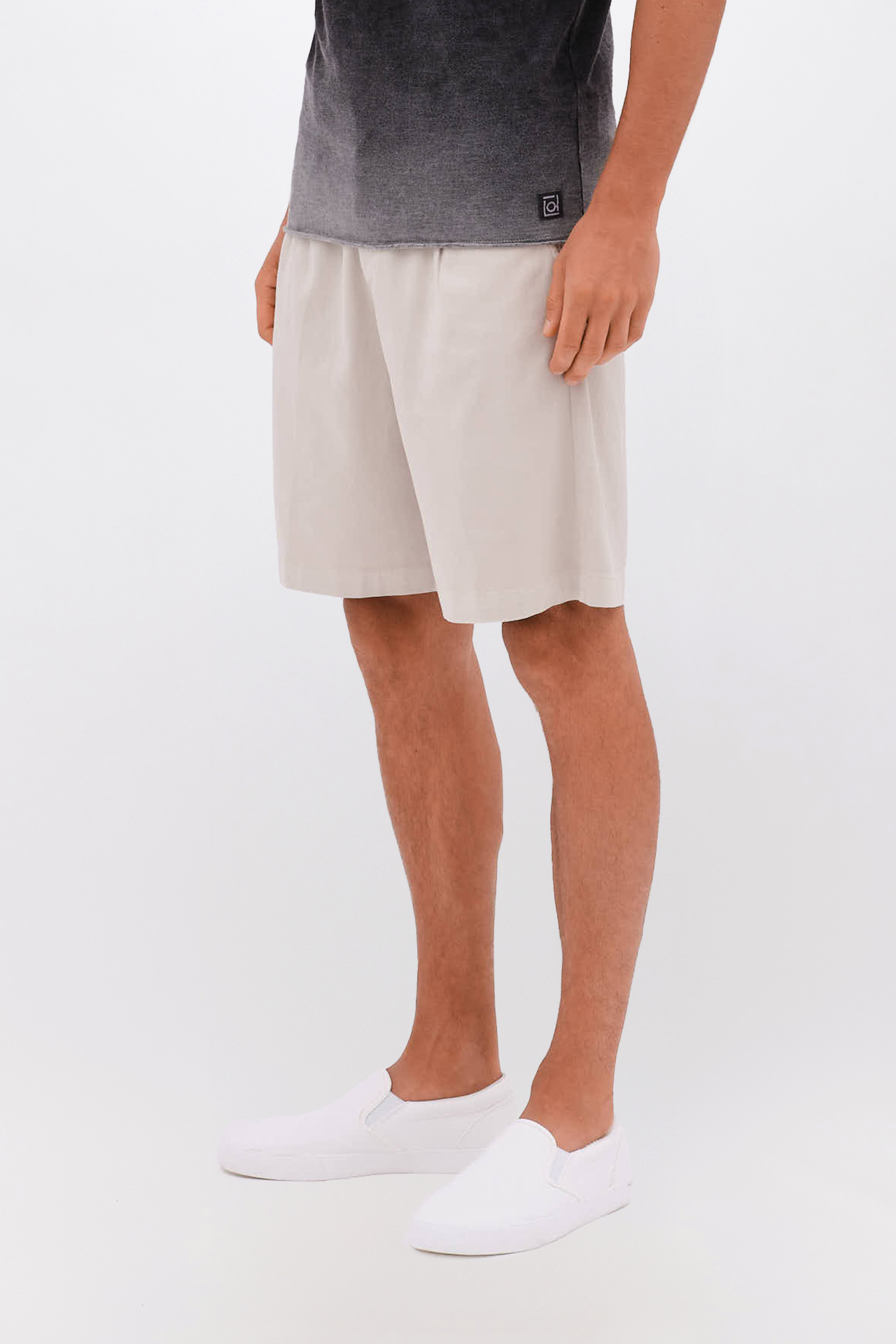PLEATED BERMUDA