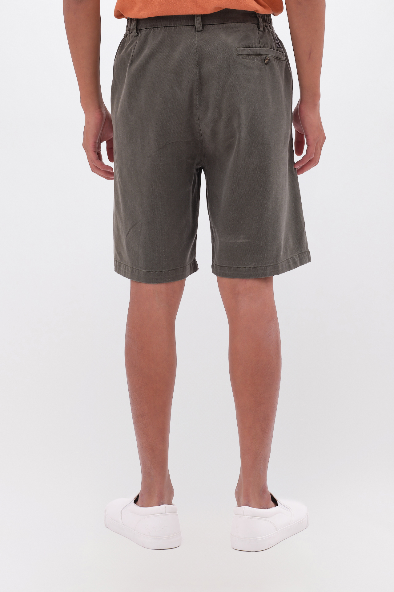 PLEATED BERMUDA