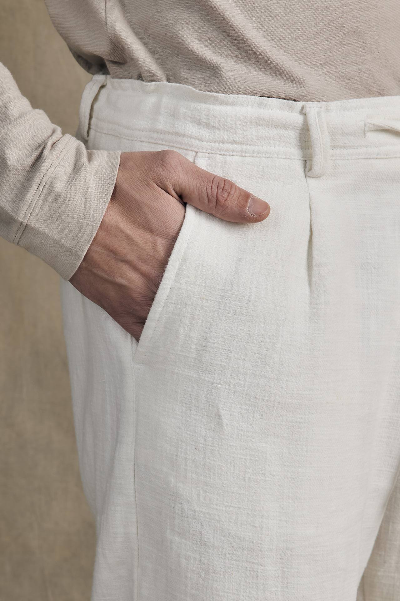 LINEN CHINO BERMUDA