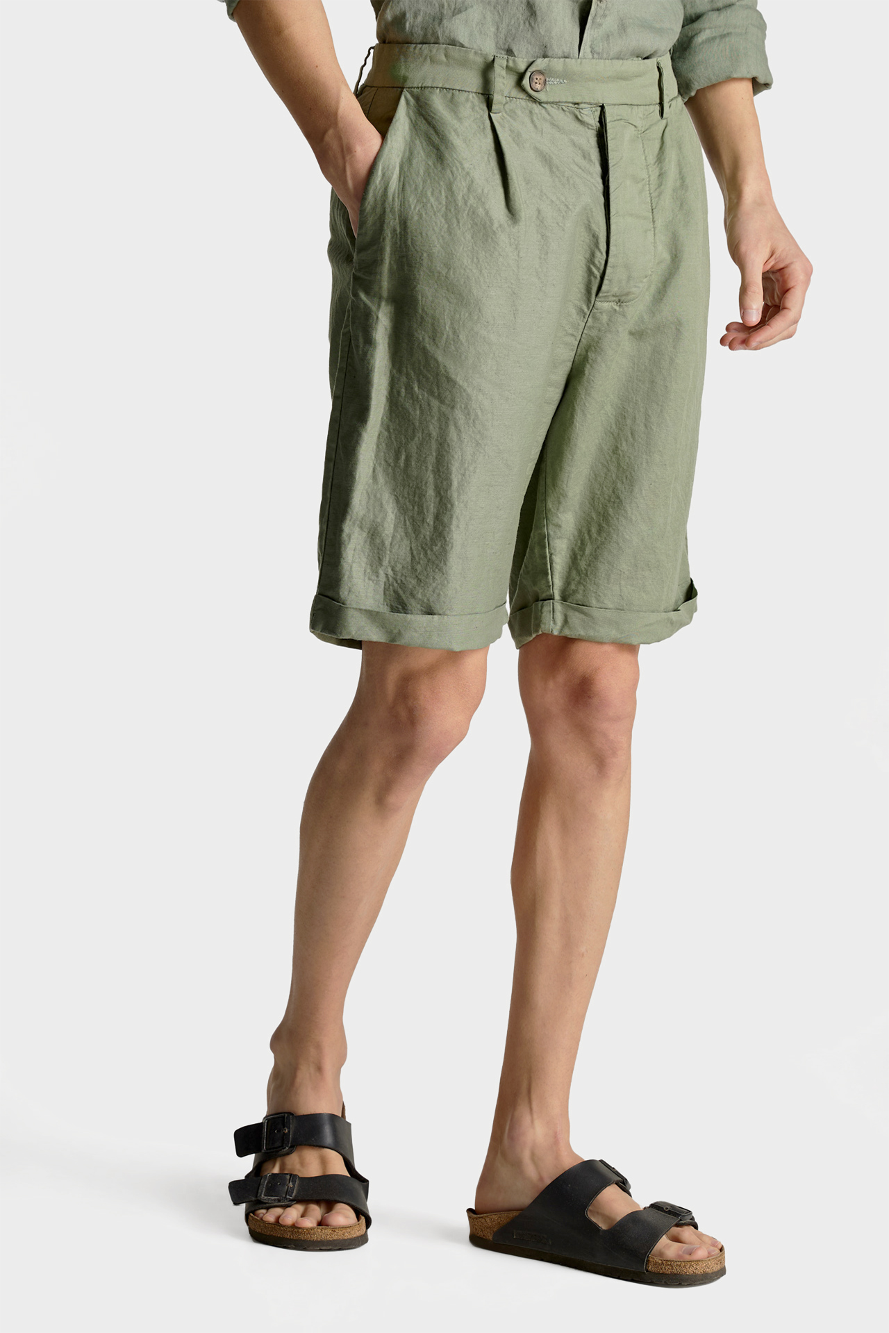 Linen Blend Relaxed Bermuda