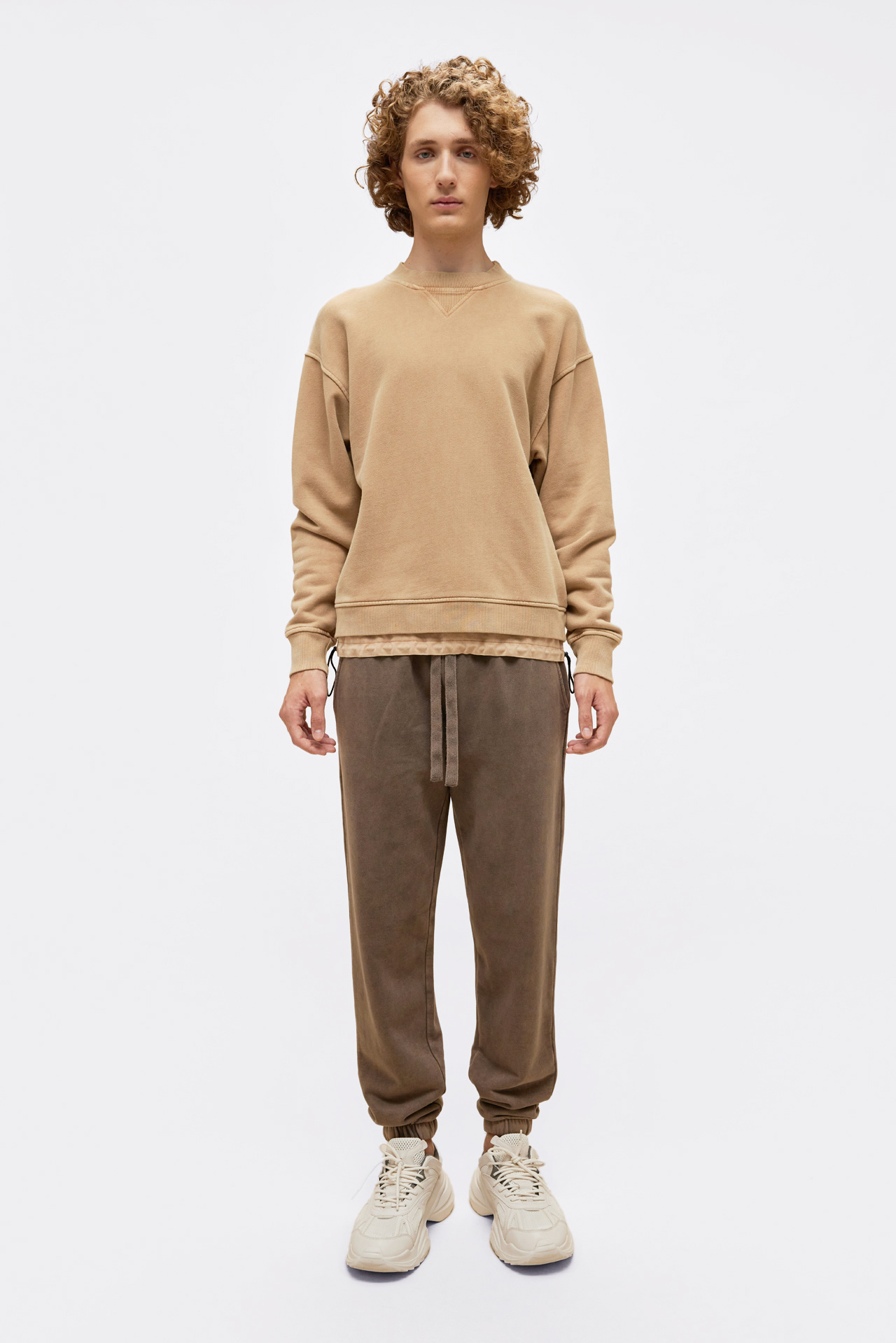 Contrast Layer Detailed Sweatshirt