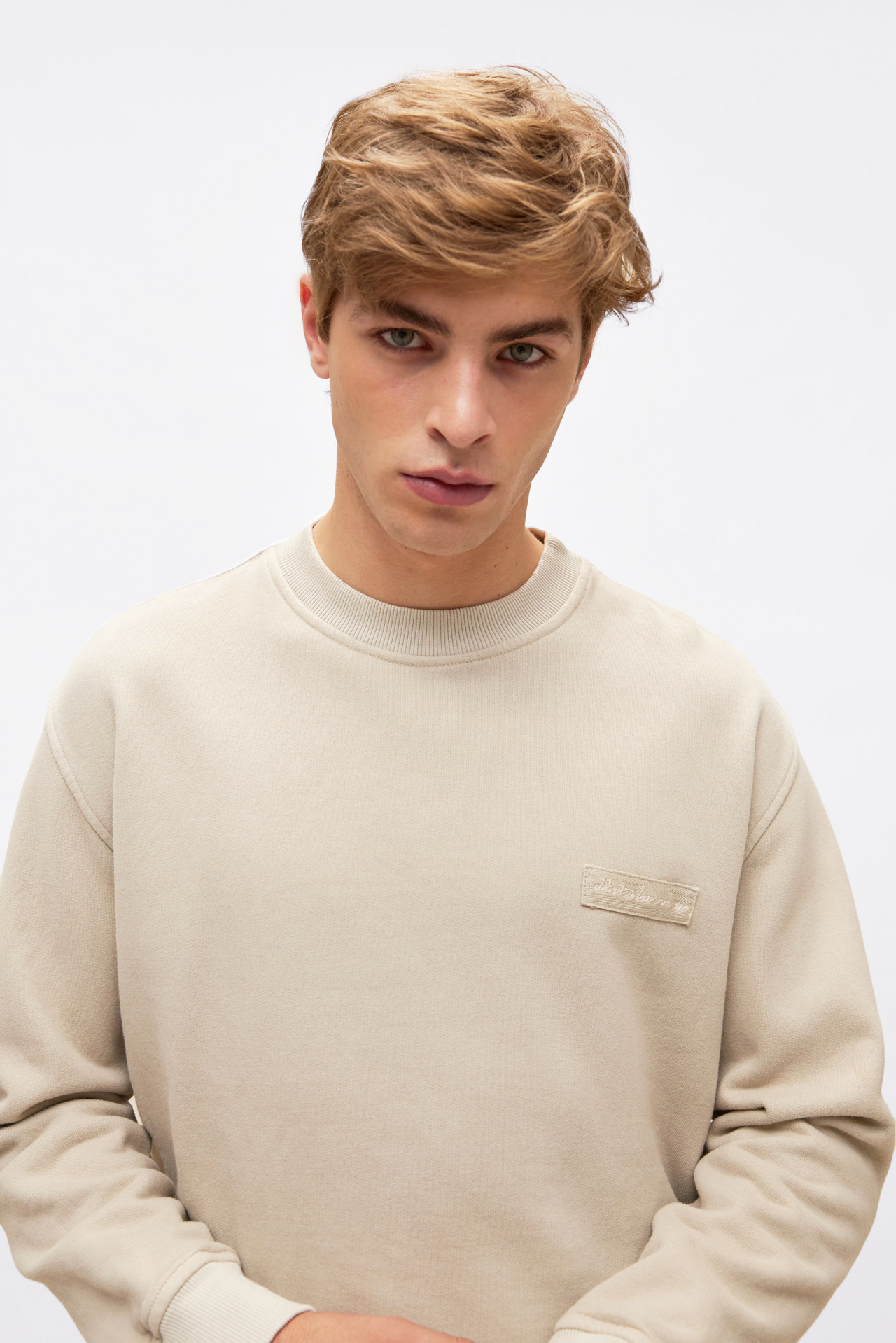 Divided Detailed Sweatshirt