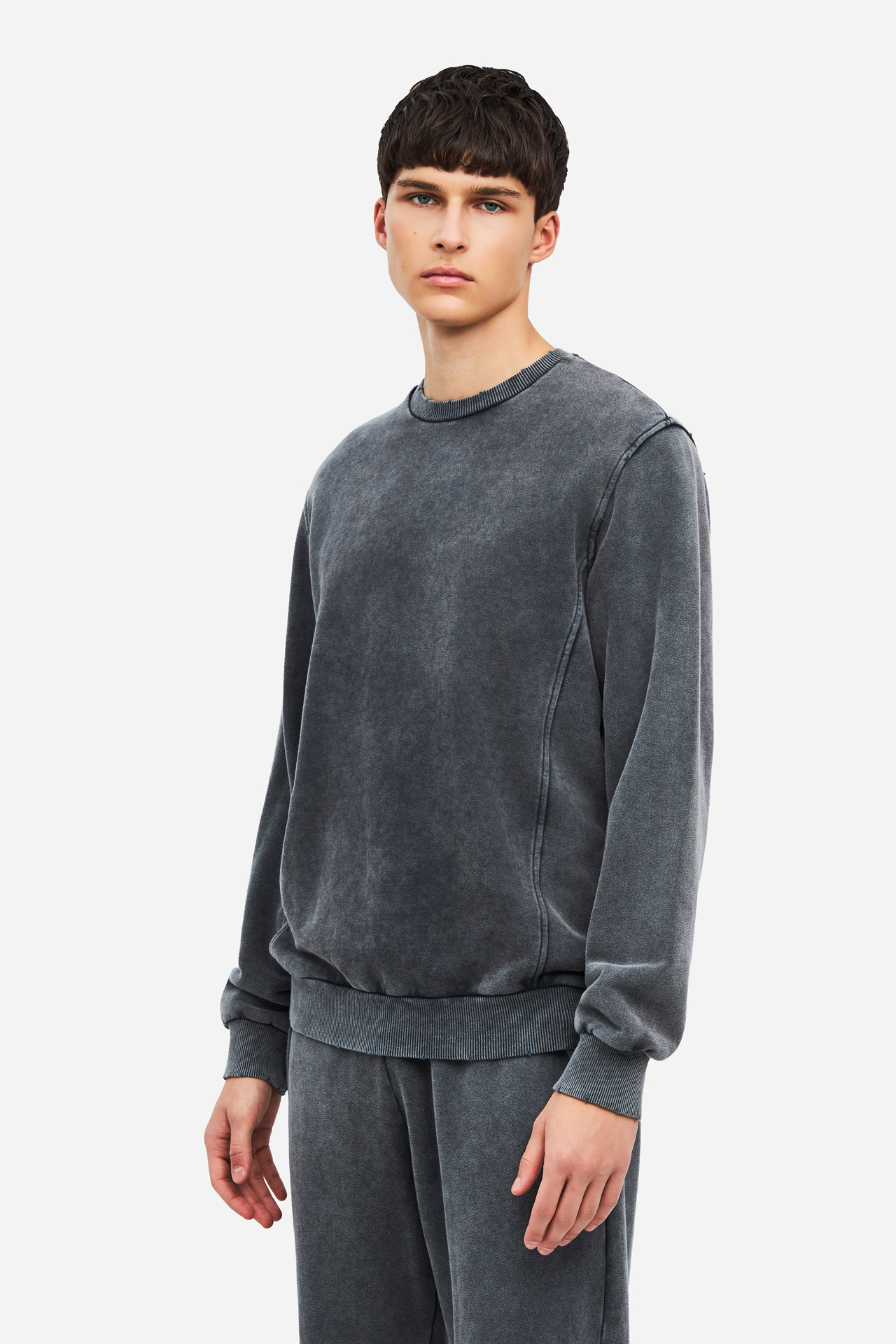 REGULAR CREWNECK WITH DESTROYS