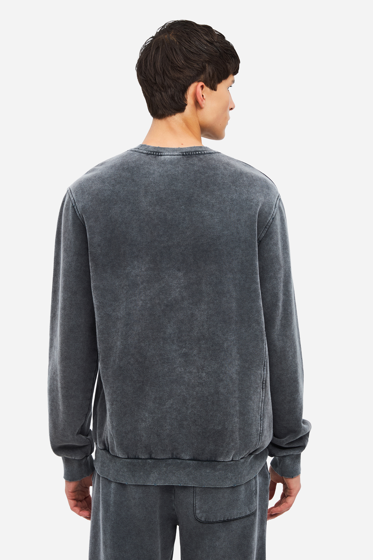REGULAR CREWNECK WITH DESTROYS
