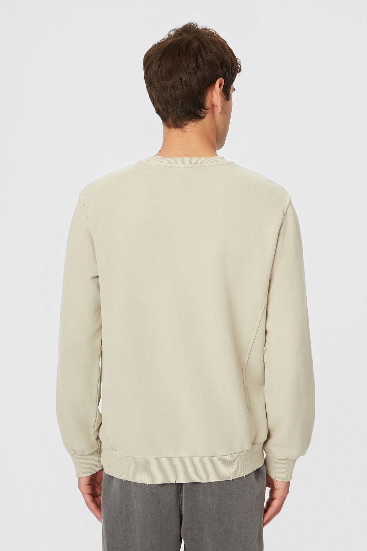 REGULAR CREWNECK WITH DESTROYS