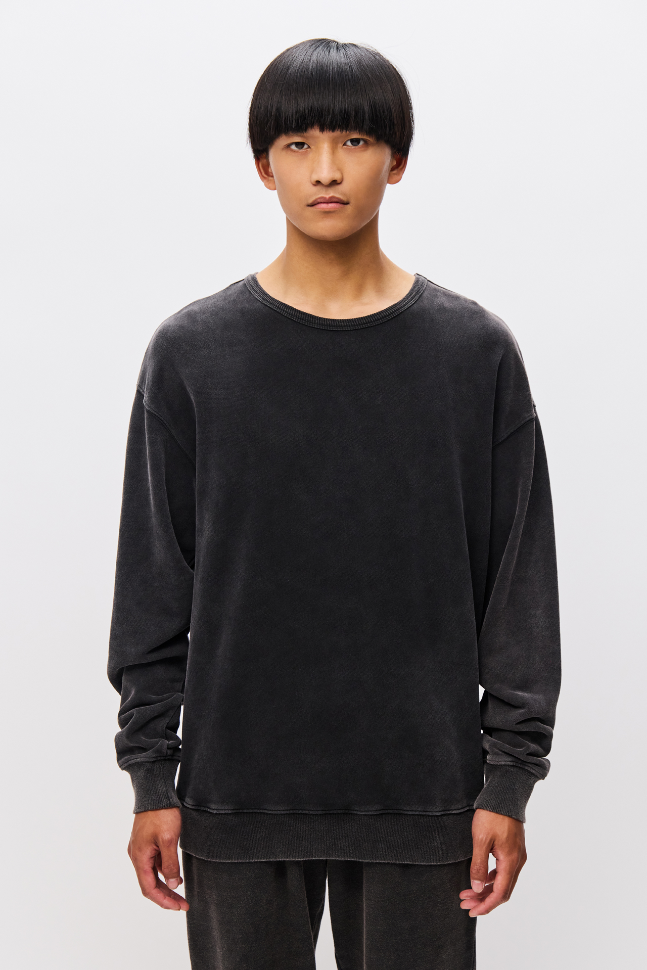 CLASSIC CREWNECK