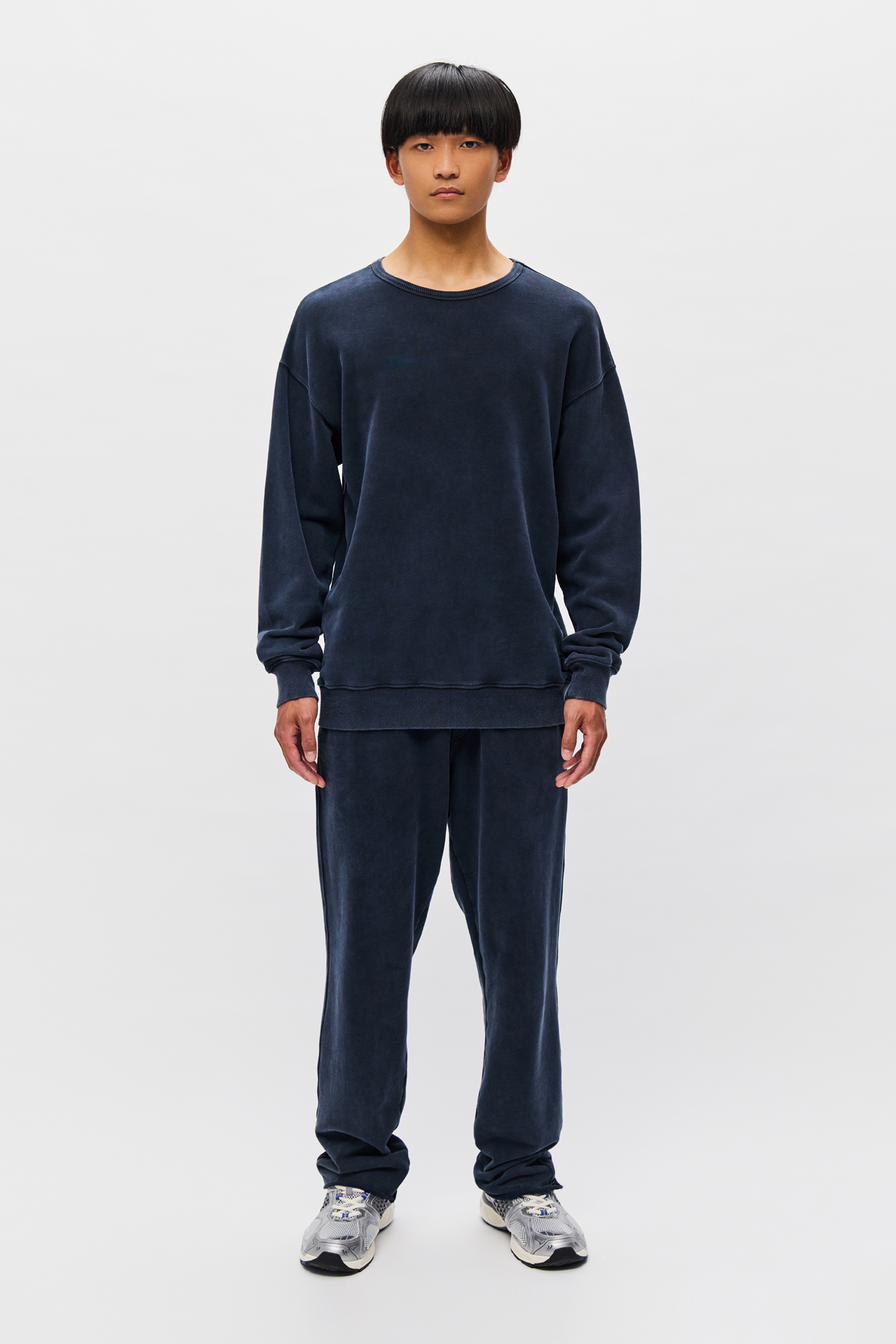 CLASSIC CREWNECK