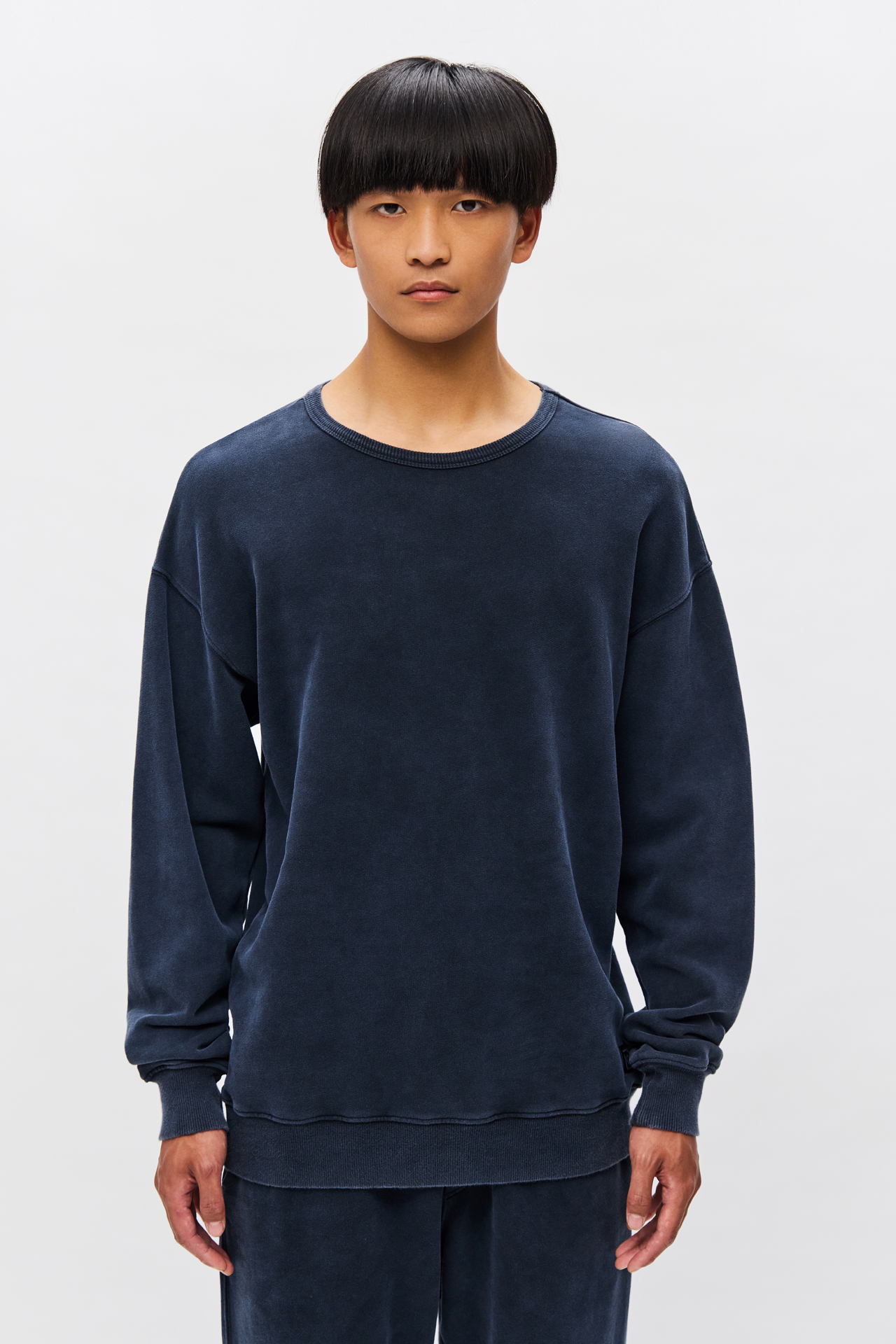 CLASSIC CREWNECK