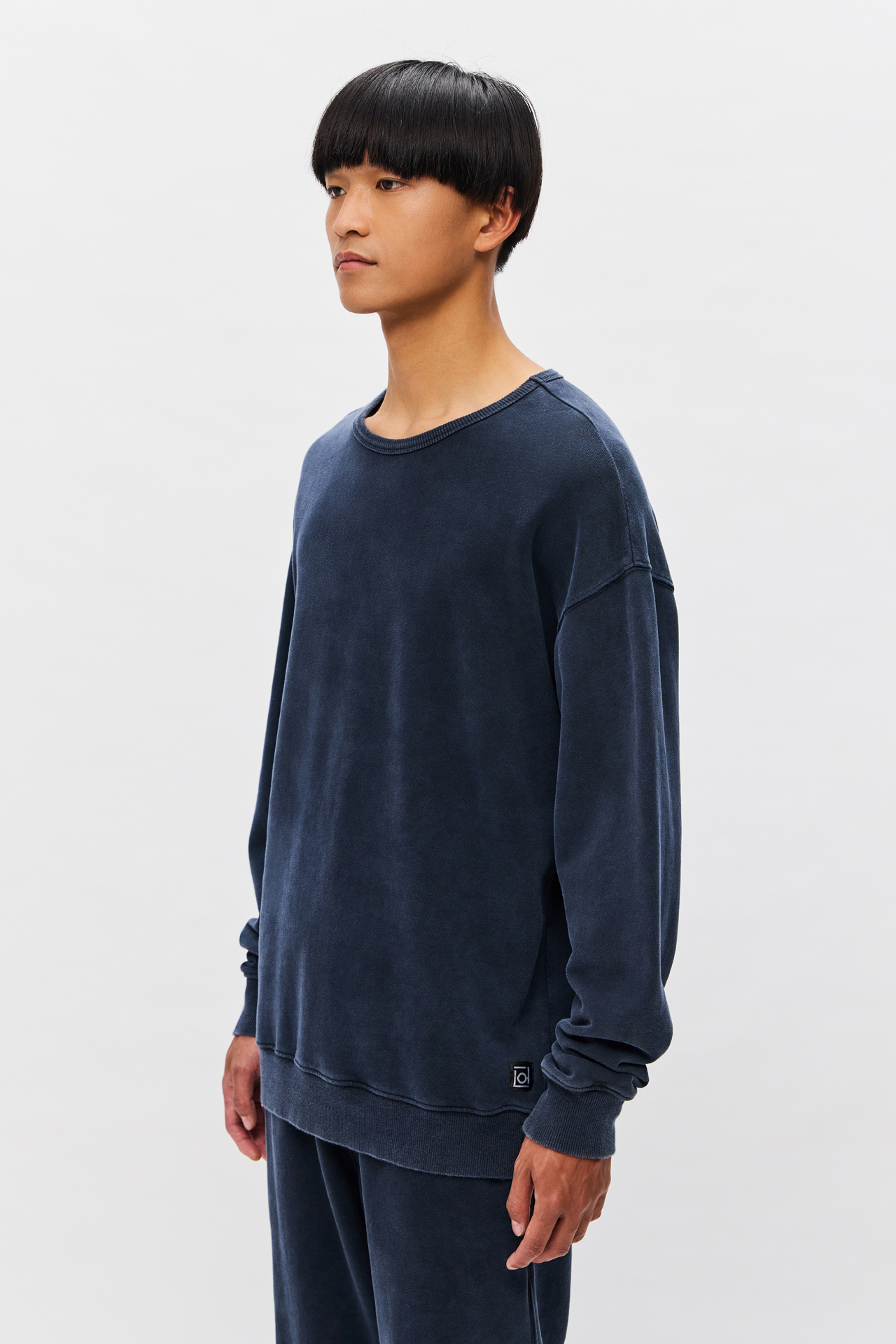 CLASSIC CREWNECK