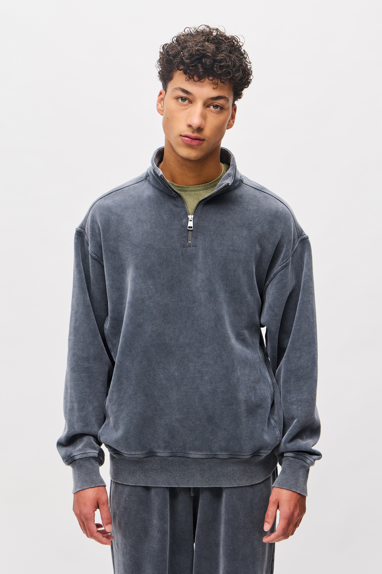 DROPPED SHOULDER HALF-ZIP CREWNECK