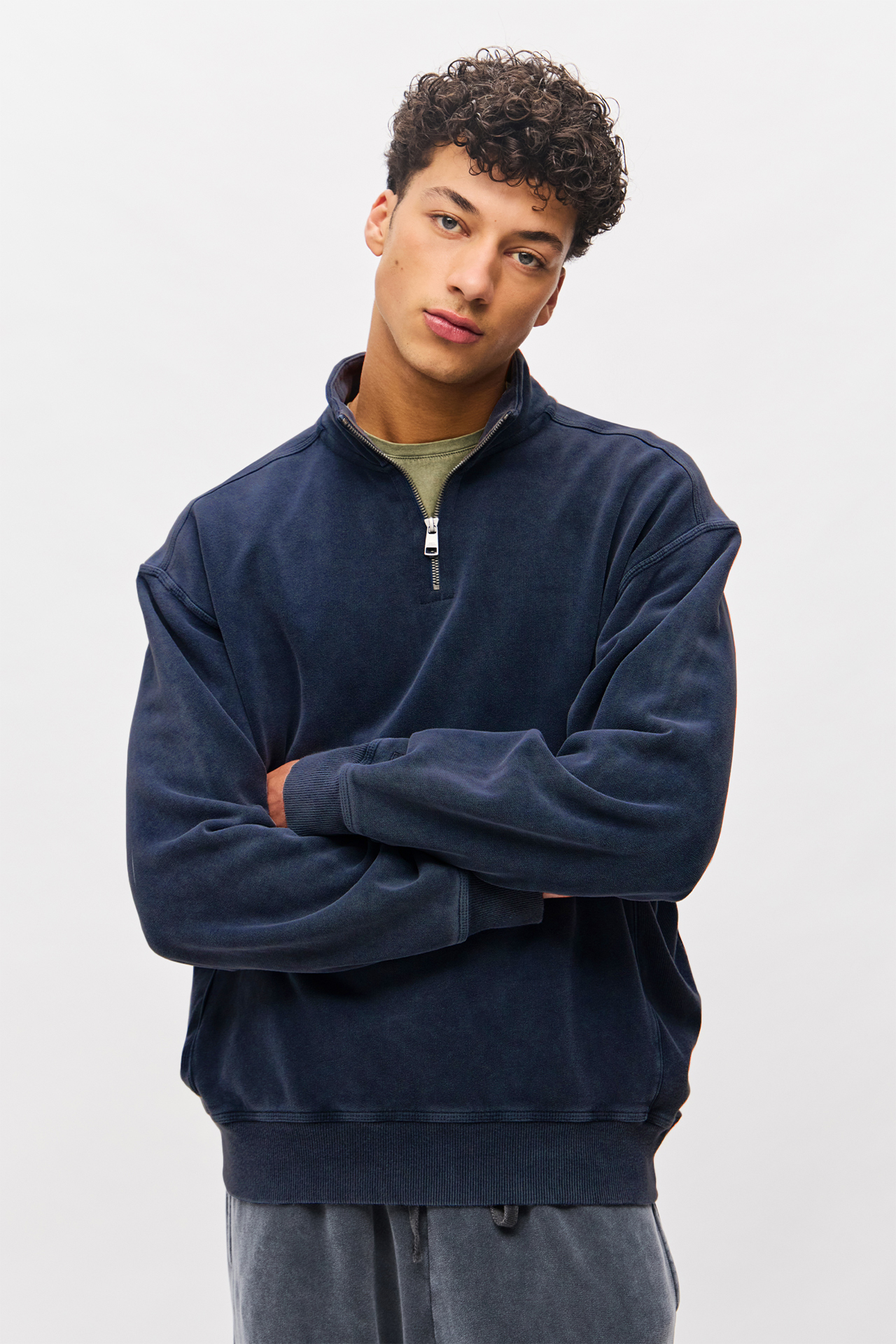 DROPPED SHOULDER HALF-ZIP CREWNECK