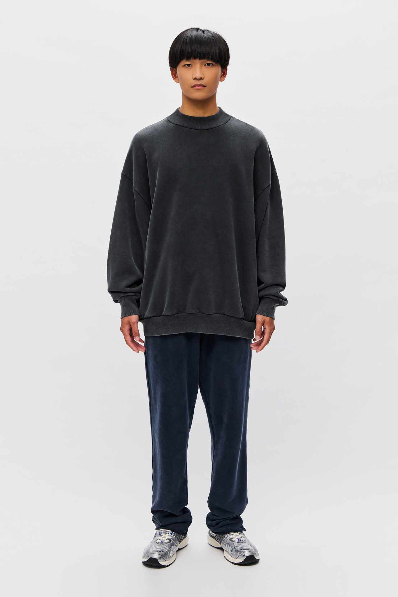 OVERSIZED RIBBED CREWNECK