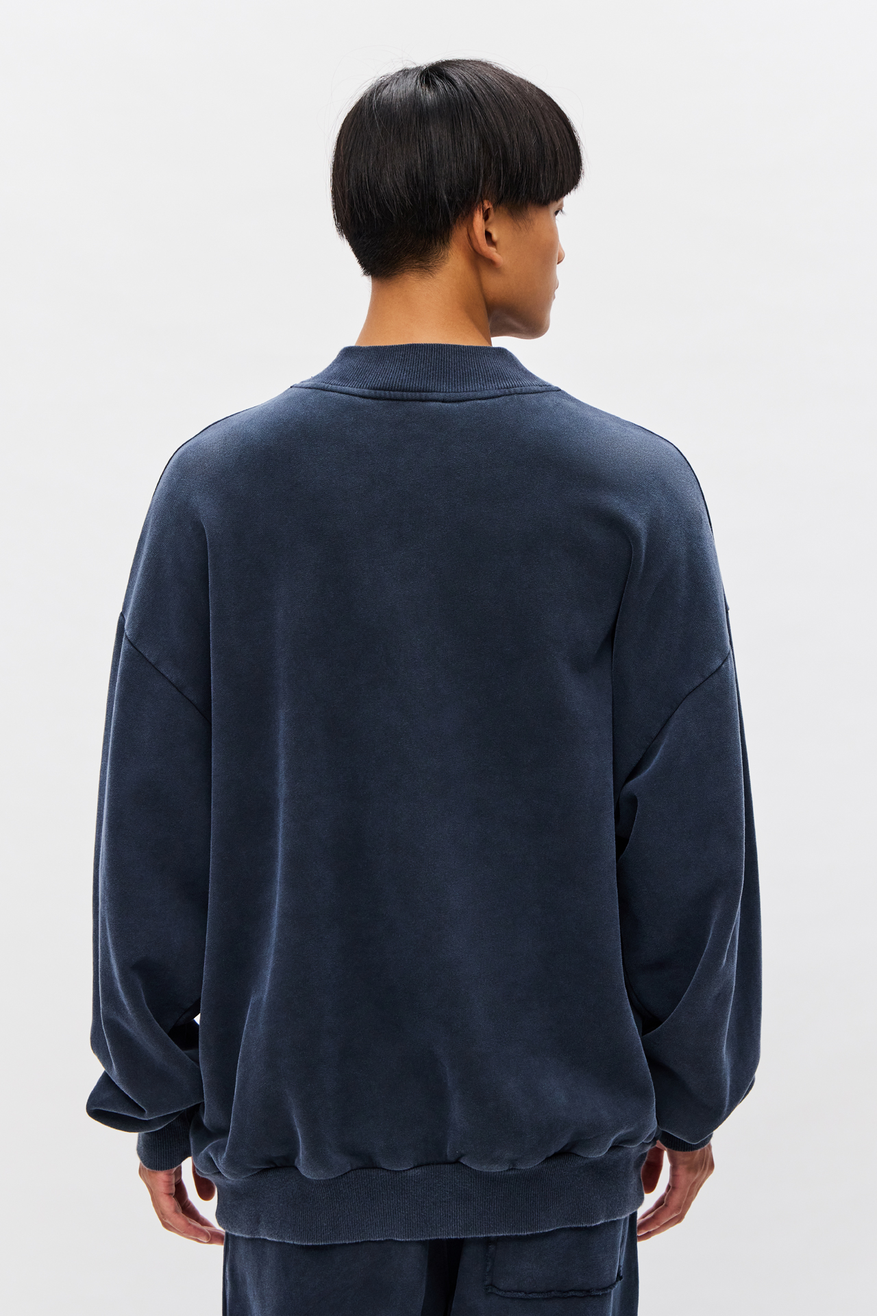OVERSIZED RIBBED CREWNECK