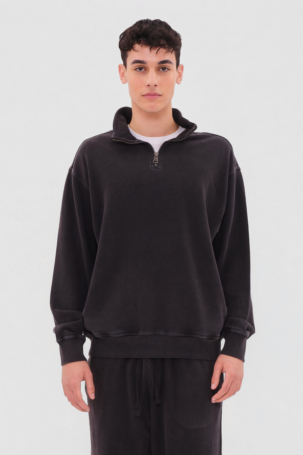 DROPPED SHOULDER HALF-ZIP CREWNECK
