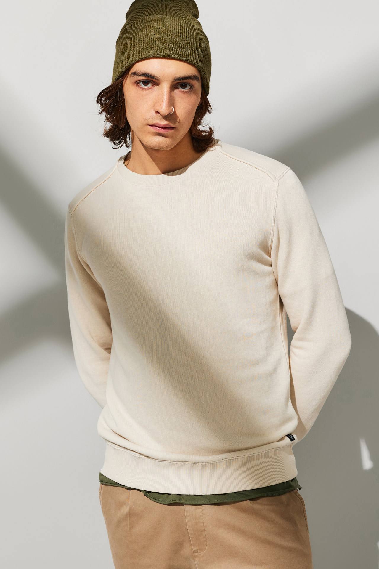 EDGING SHOULDER CREWNECK