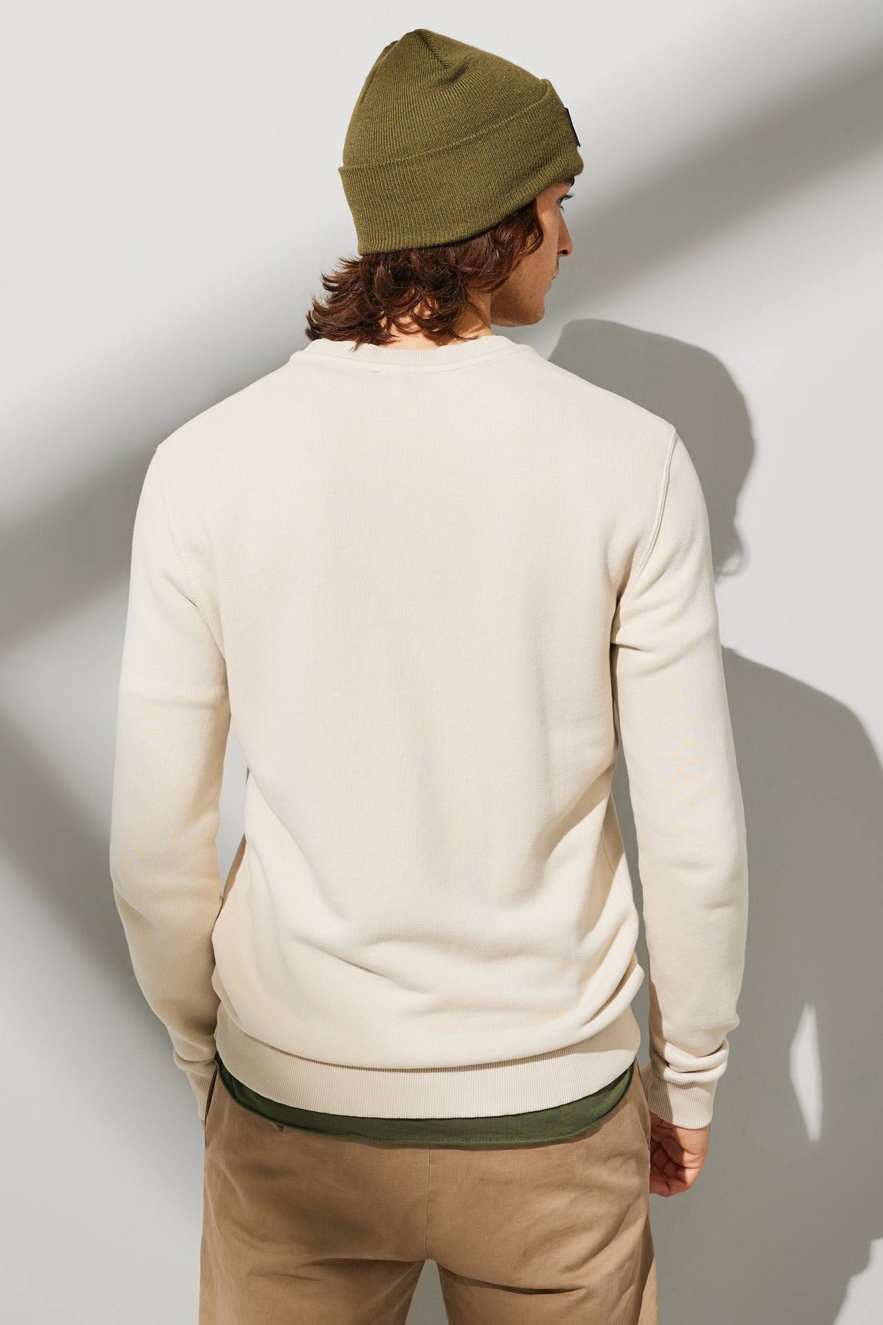 EDGING SHOULDER CREWNECK