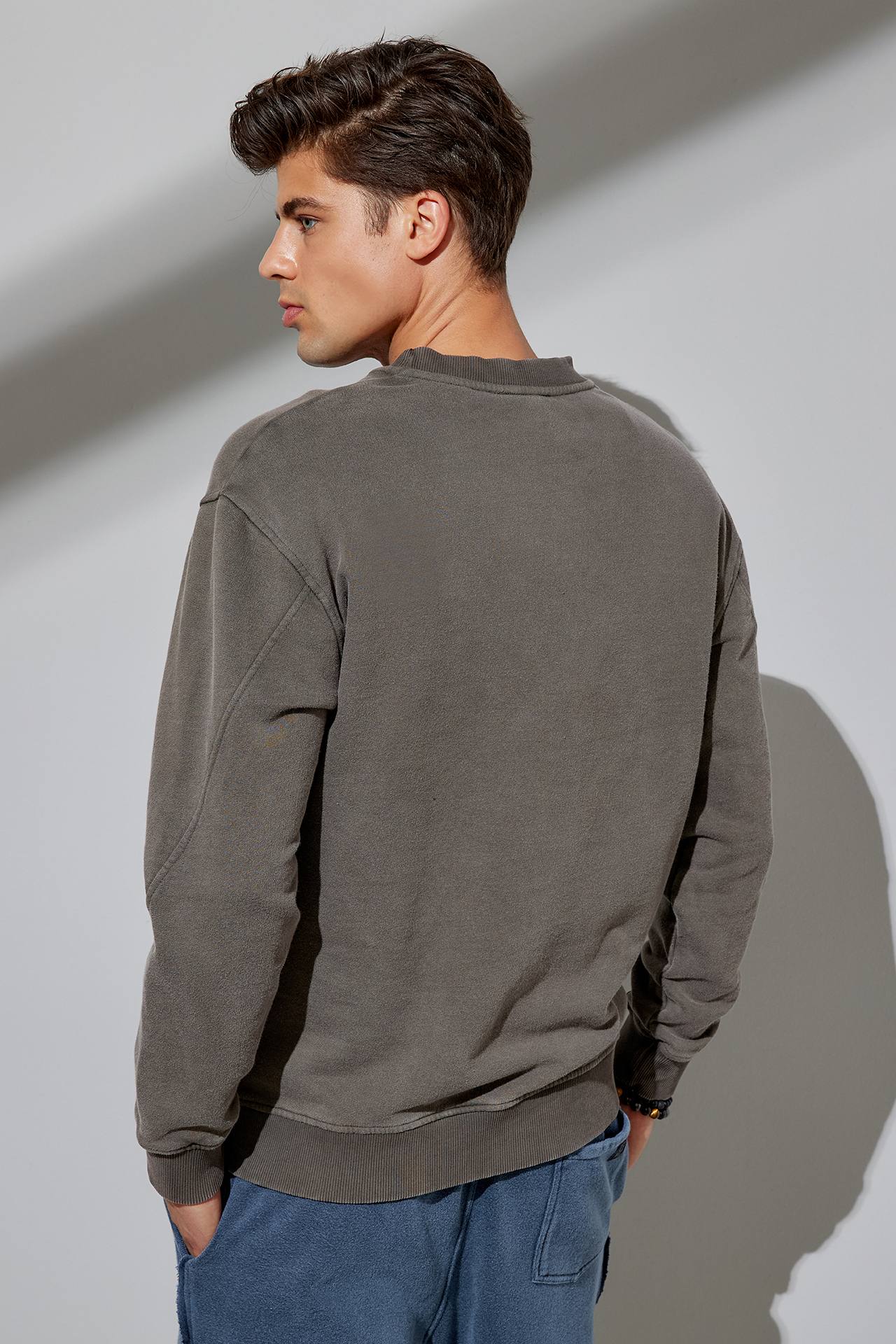ACID OUTER ARM-SEAM ACID CREW