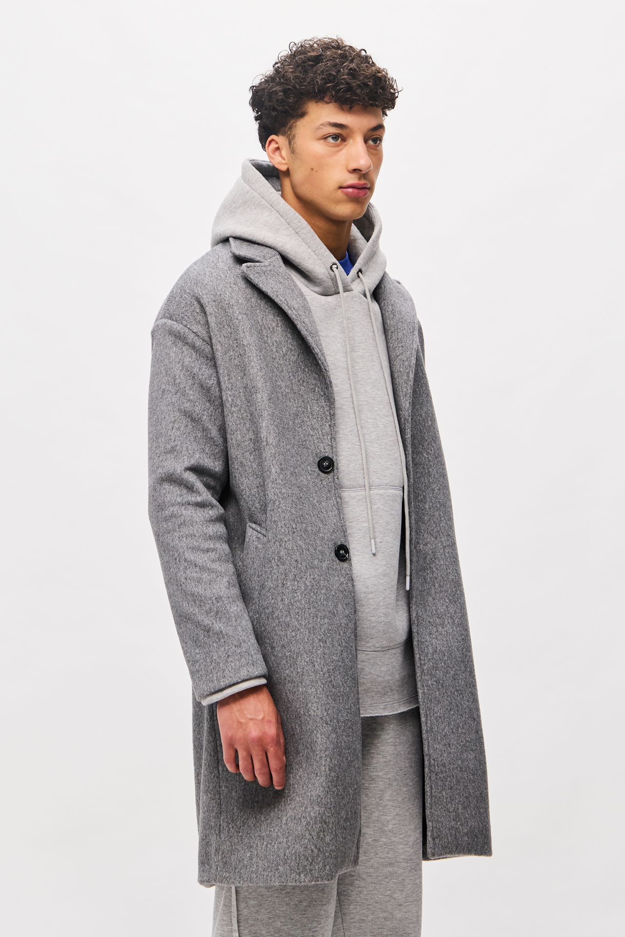 RELAXED TOPCOAT