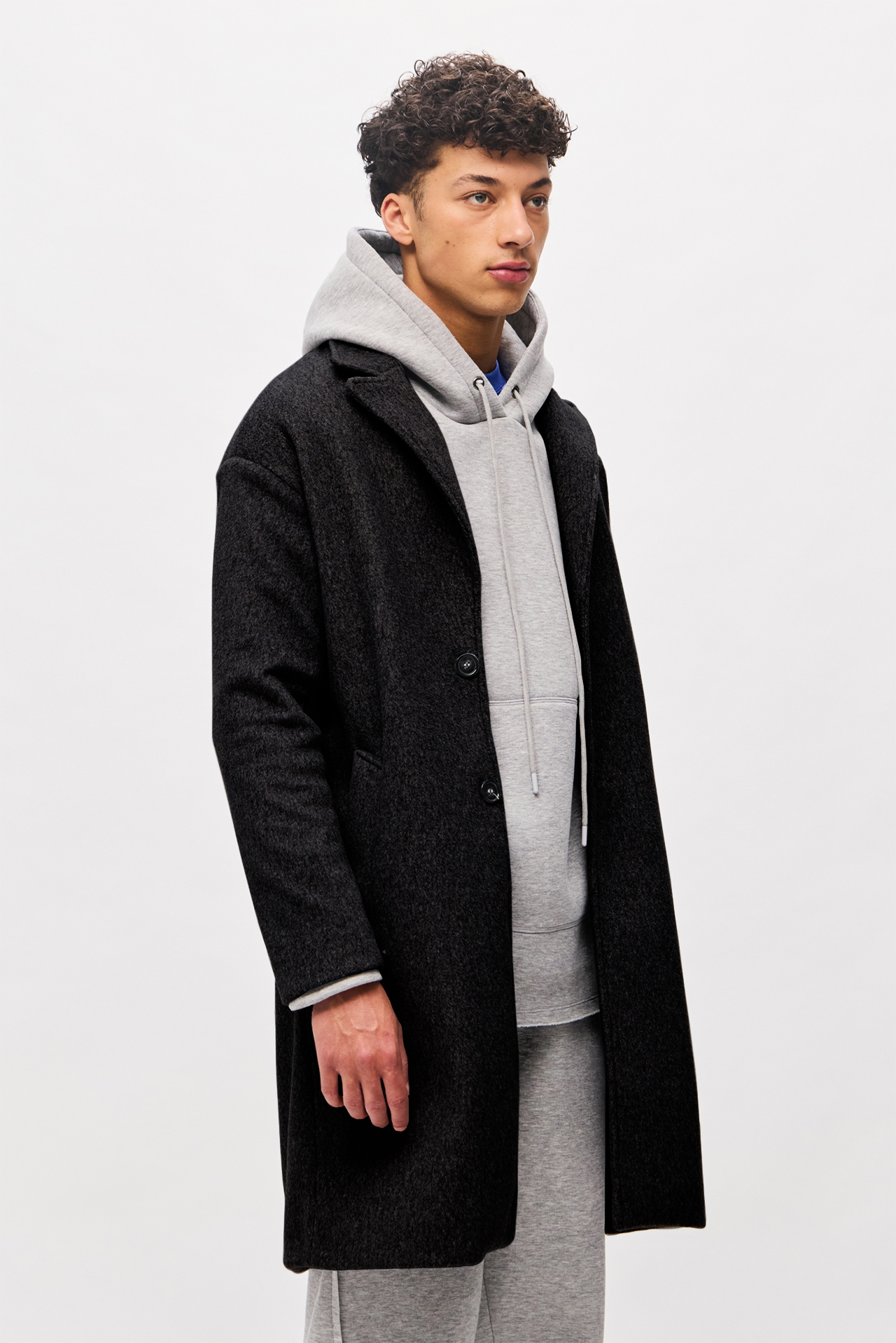 RELAXED TOPCOAT