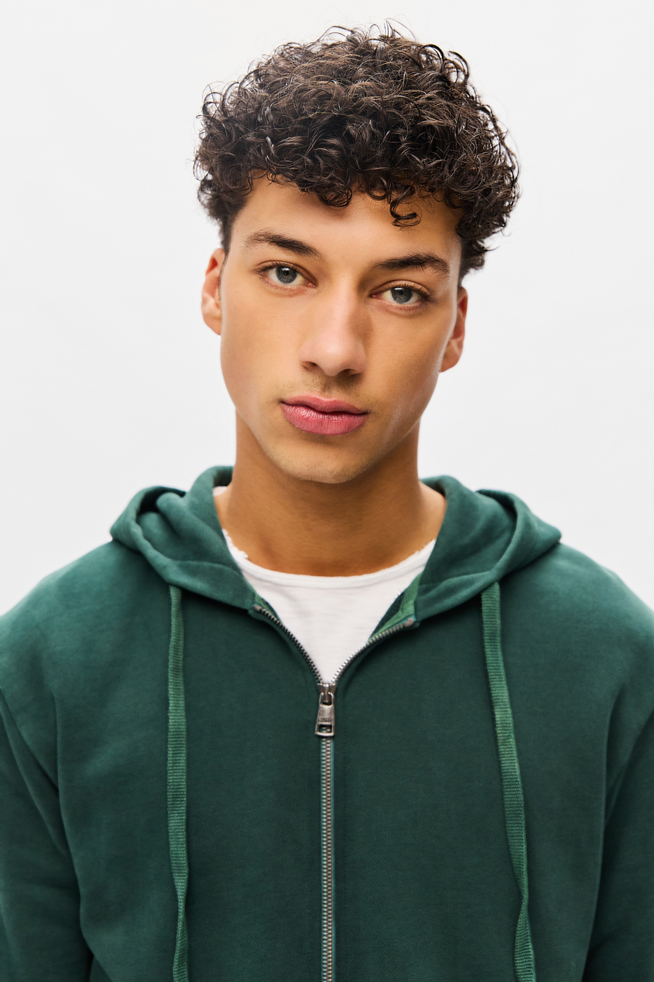 REGULAR FIT FULLZIP