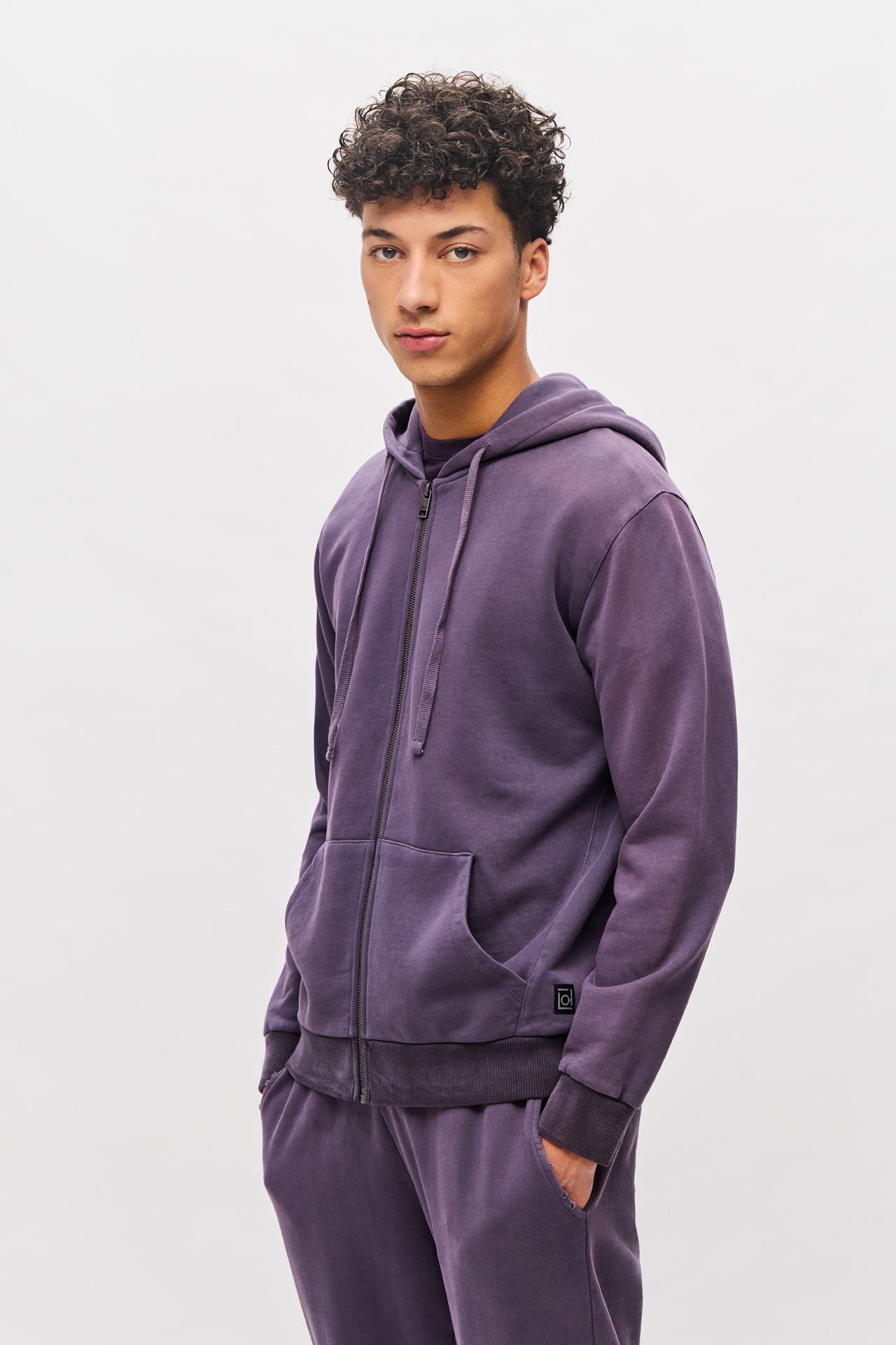REGULAR FIT FULLZIP