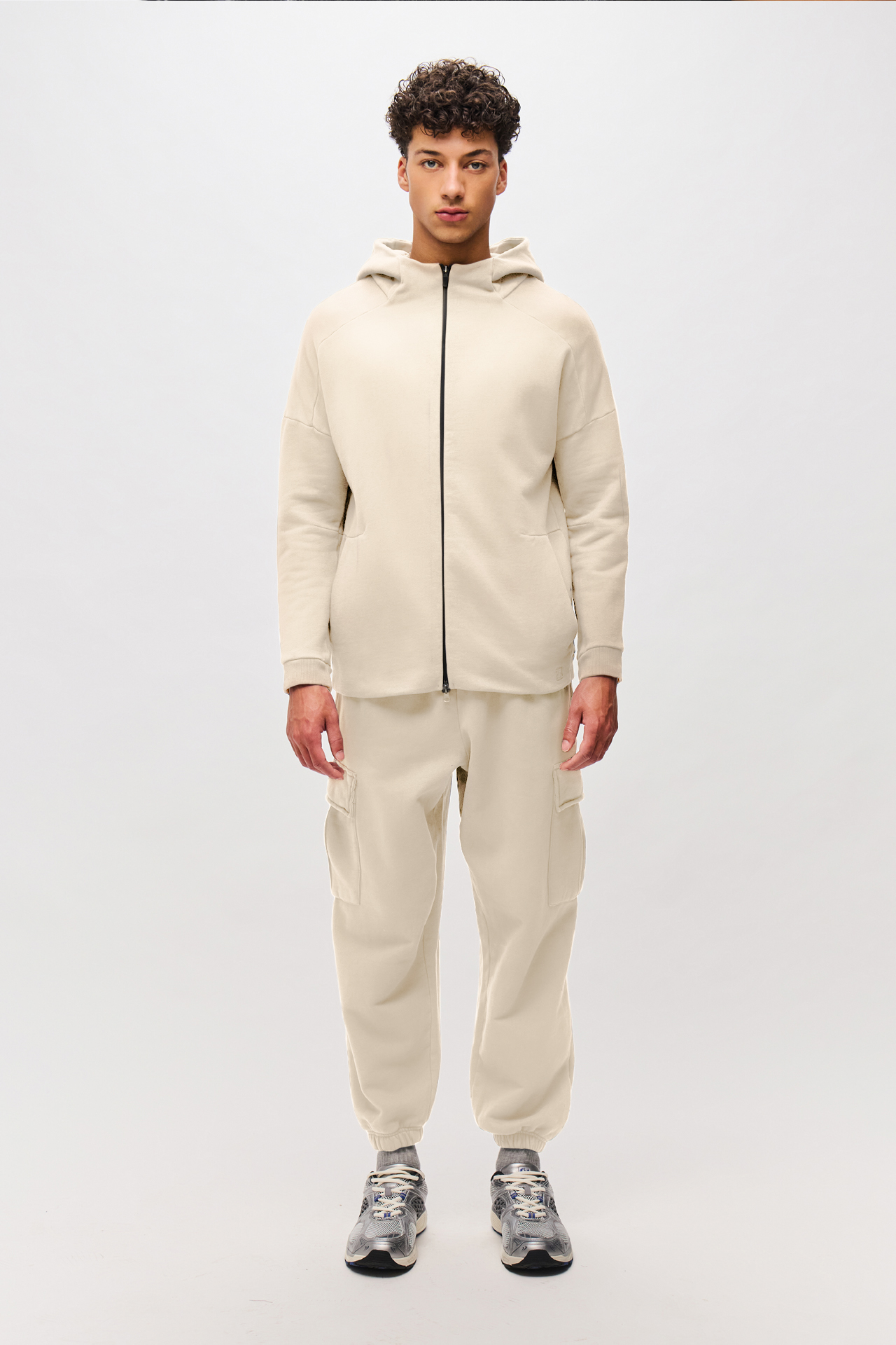 FULLZIP WITH SEAMING