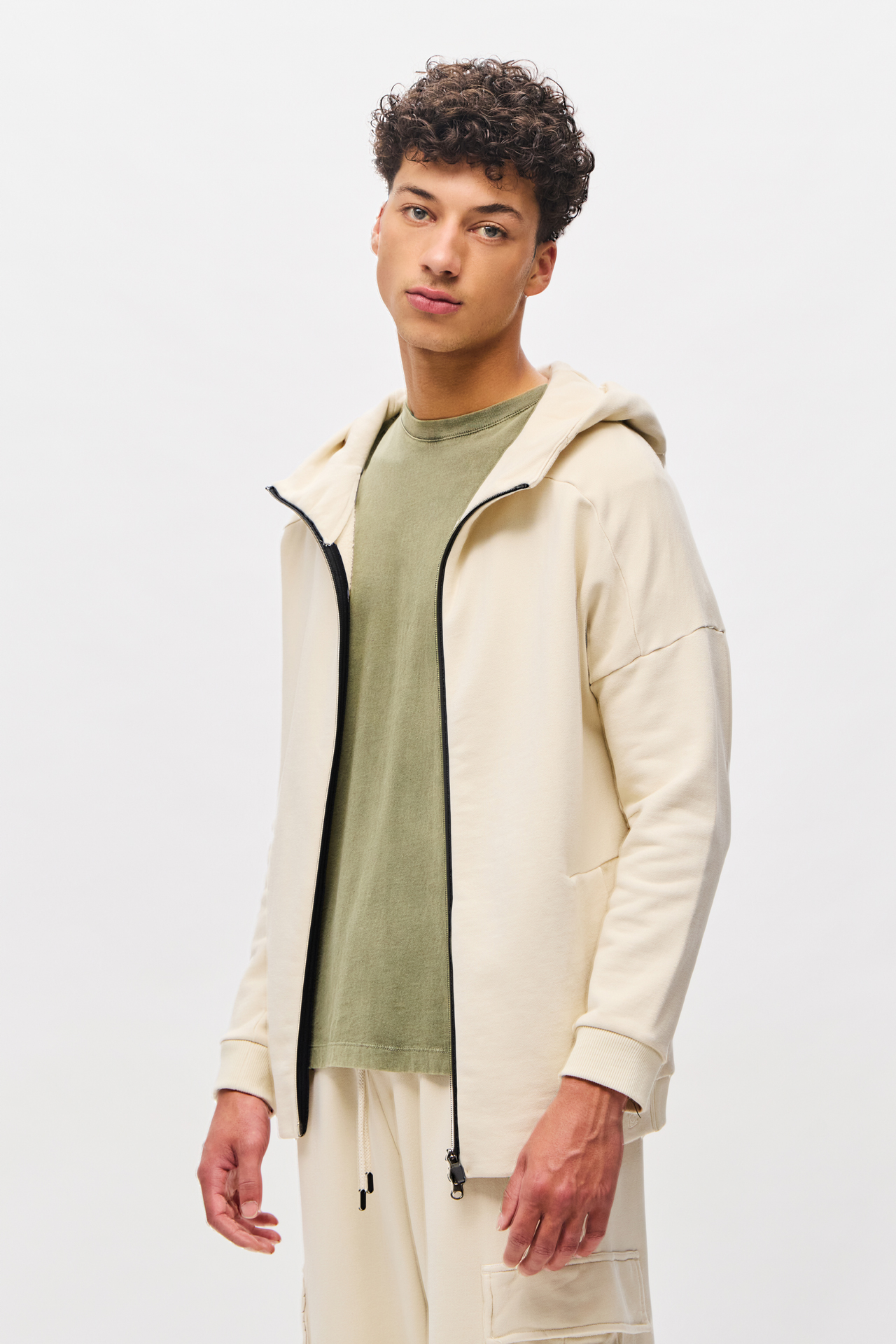 FULLZIP WITH SEAMING