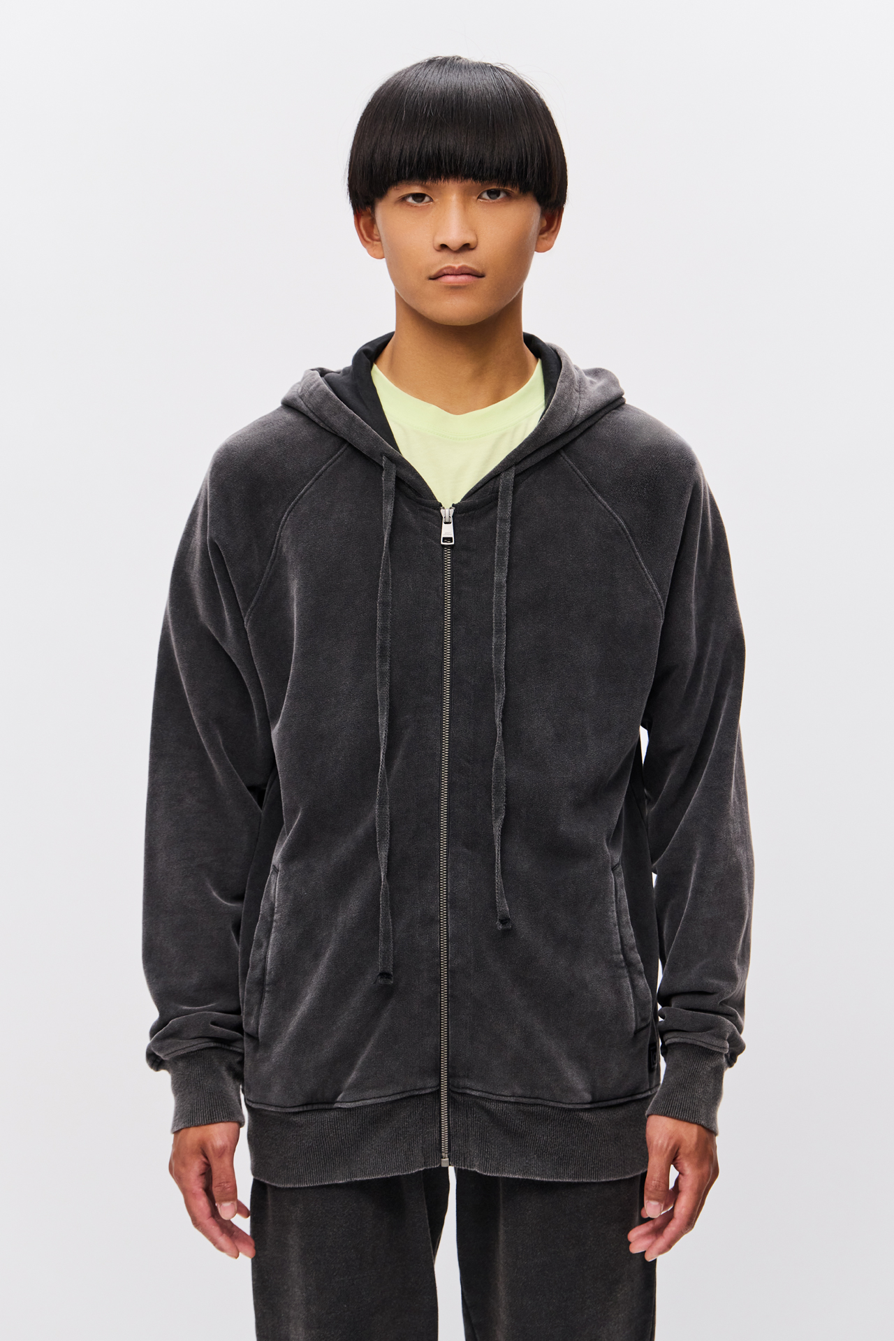 THE RAGLAN FULLZIP