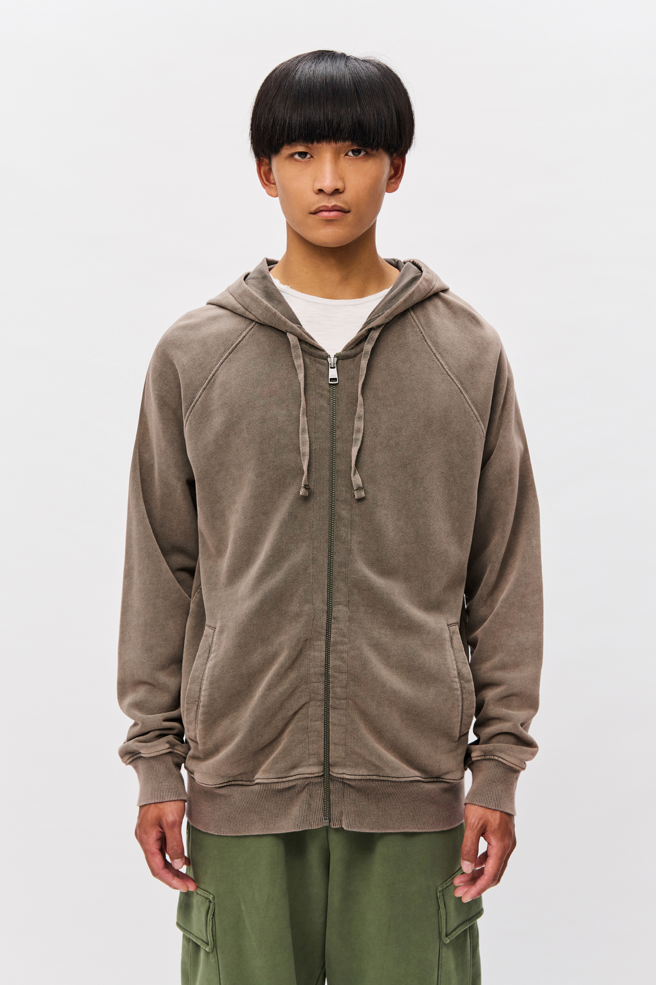 THE RAGLAN FULLZIP