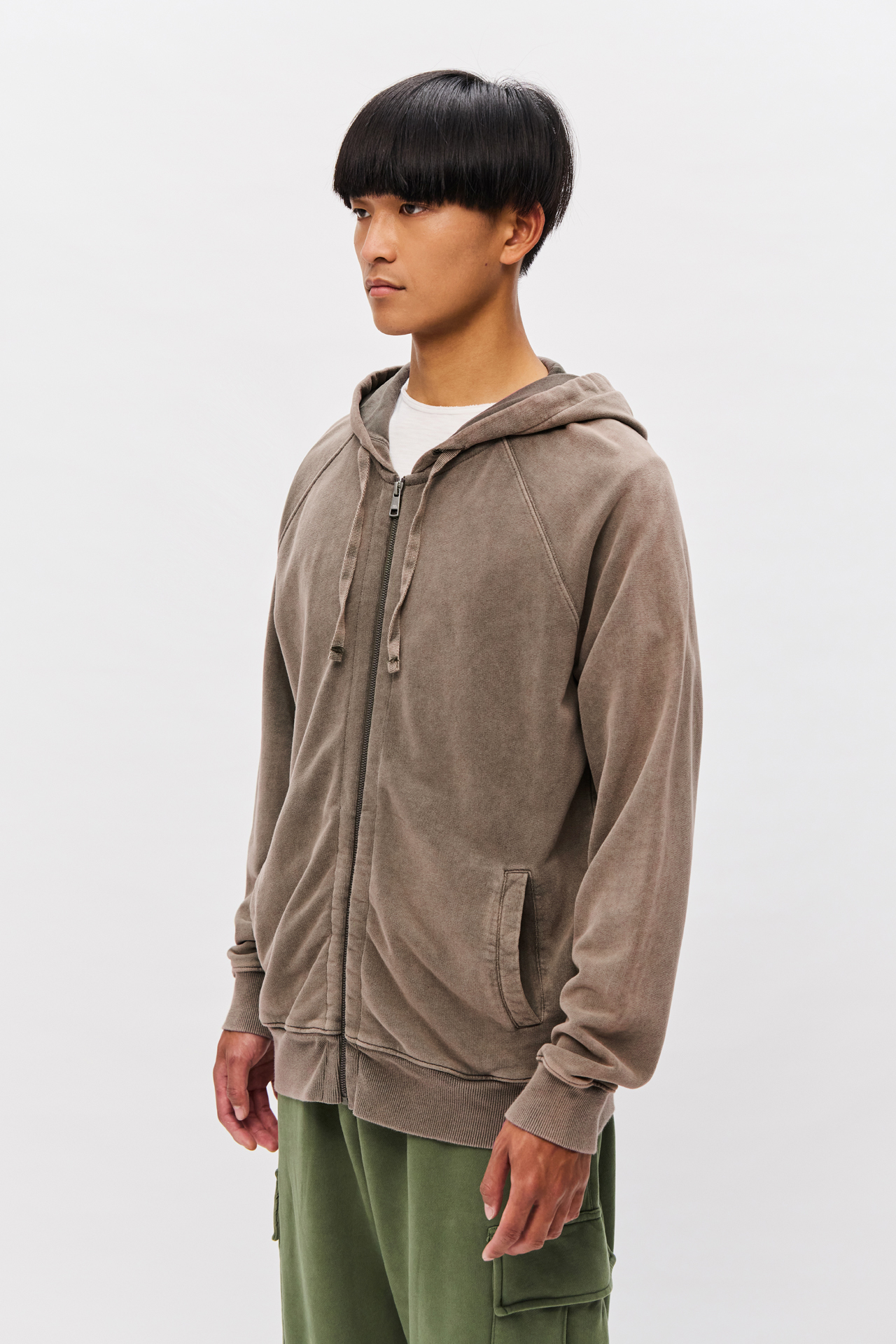 THE RAGLAN FULLZIP