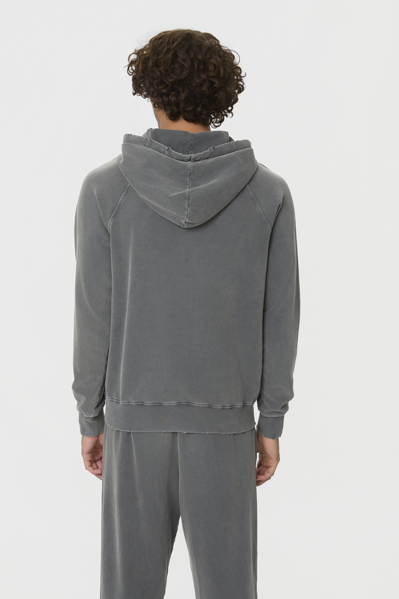 THE RAGLAN FULLZIP