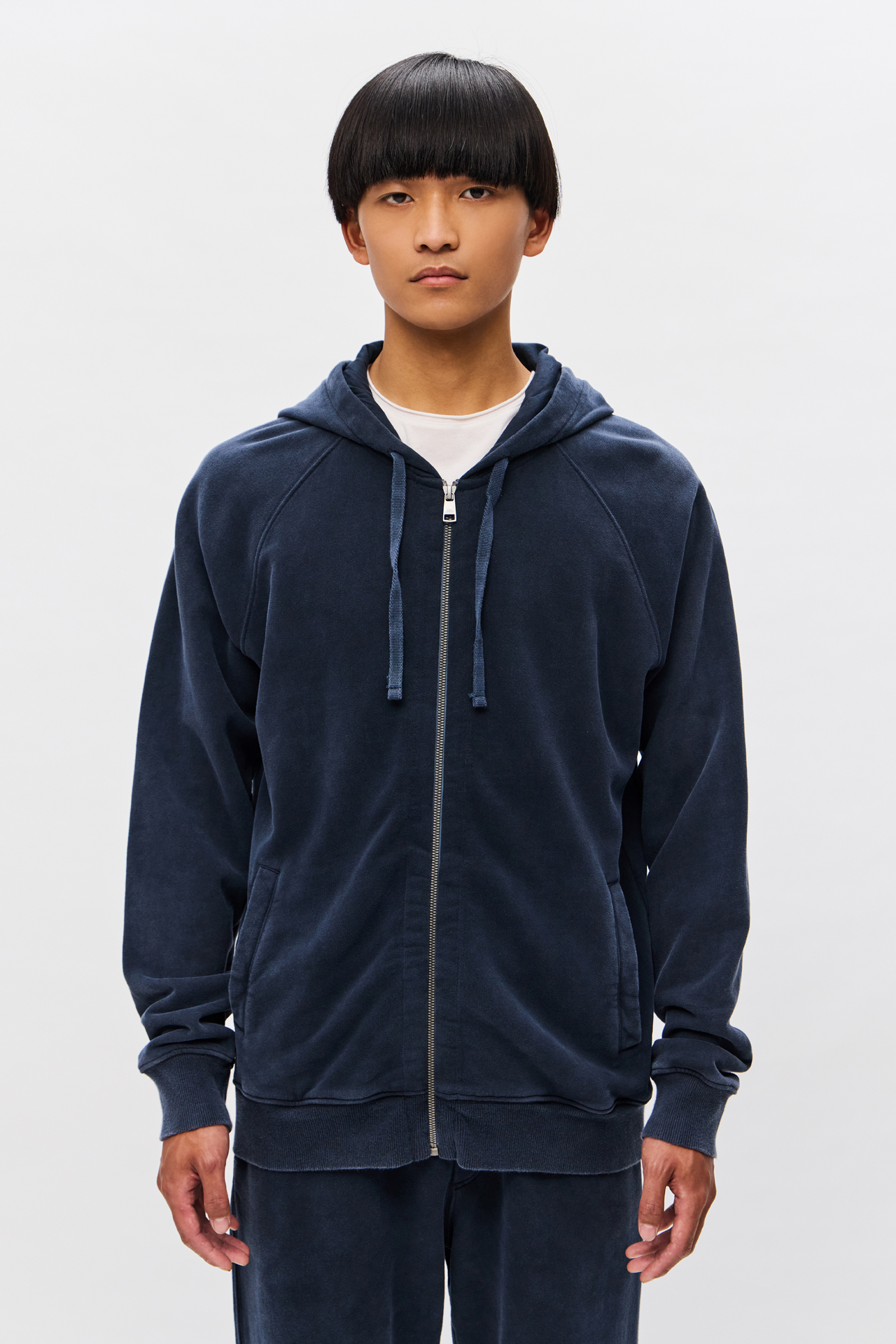 THE RAGLAN FULLZIP