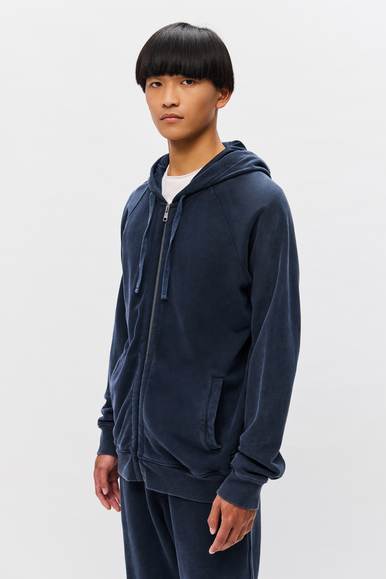 THE RAGLAN FULLZIP